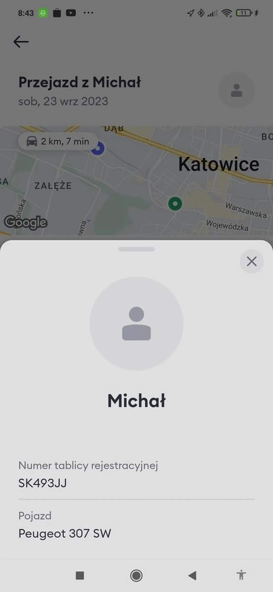 Uwaga na tego pajaca z bolta. Pobiera kasę za kurs i podjeżdża pod "klienta" i ucieka po czym  jedzie tę samą trasą bez pasażerów (trasa 1.5 km)