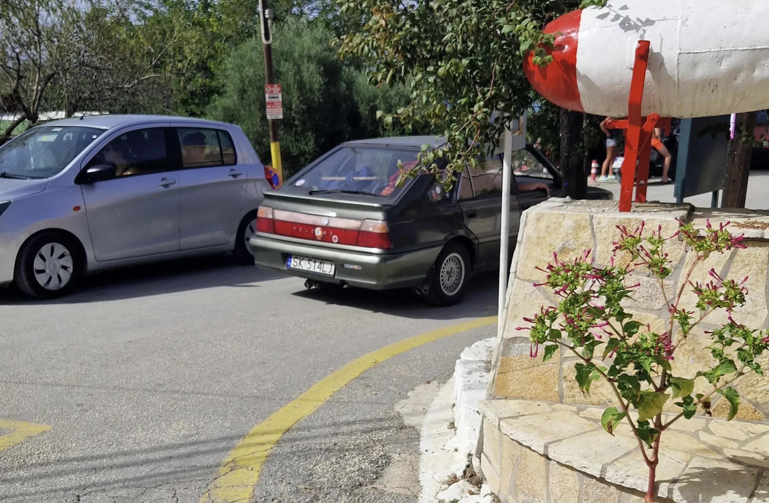 Hej, pozdrowienia z Kerkyry (Korfu)! To było zaskoczenie zobaczyć Poldka z katowickimi blachami na greckiej wyspie. :D