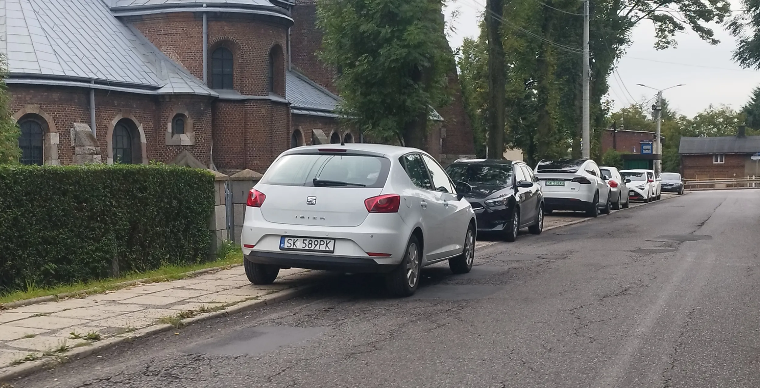 Jak widać dalej są braki w parkowaniu