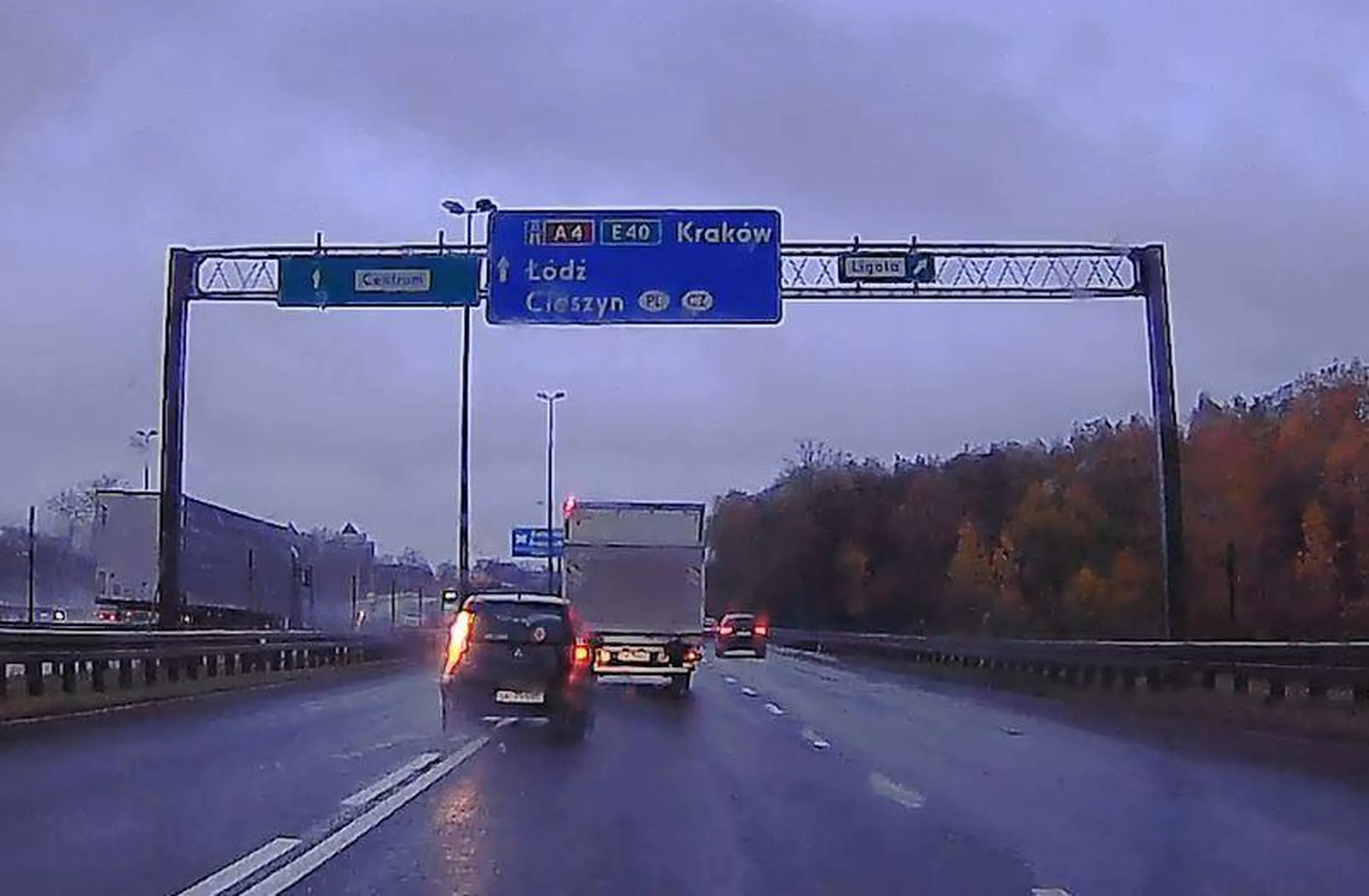 Linia ciągła to jedynie ozdoba.