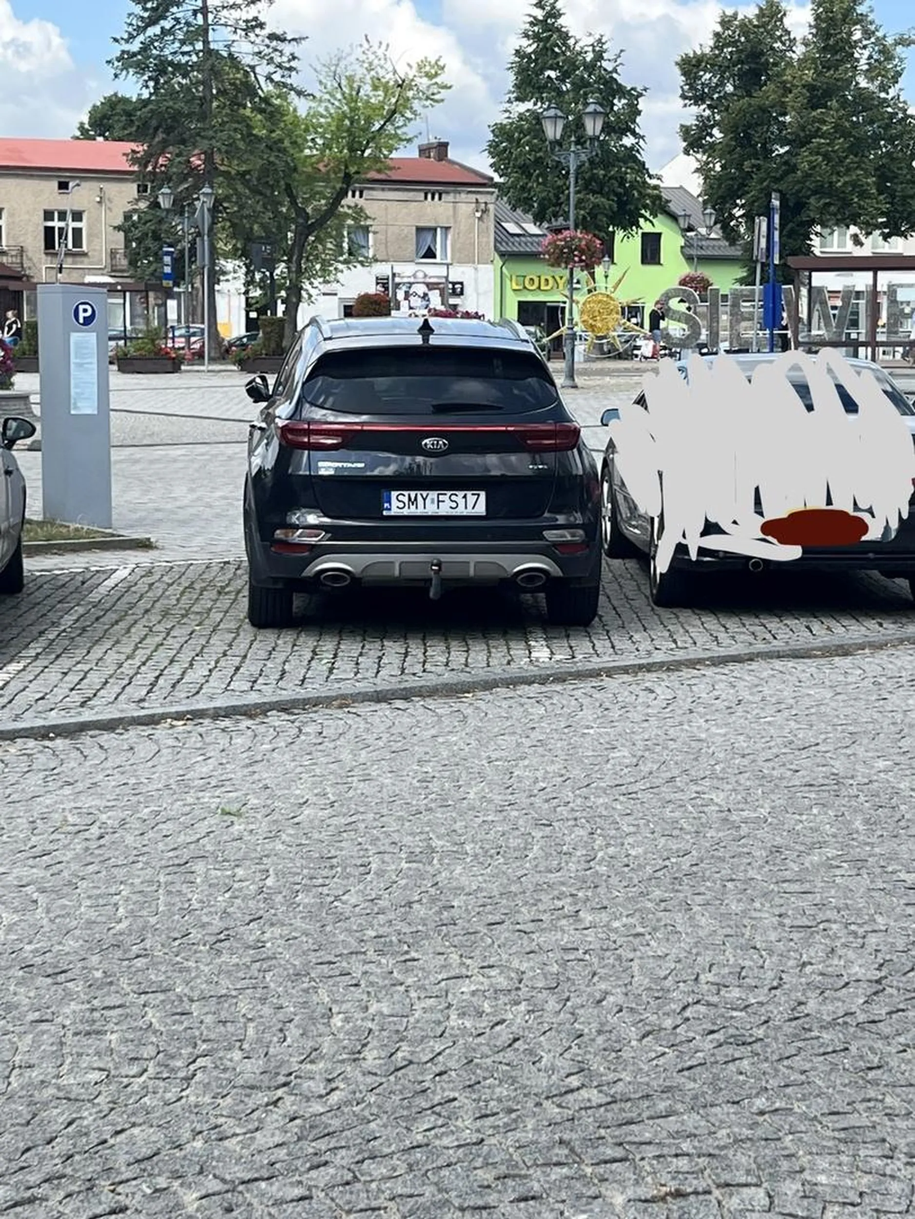 Bliżej sobie mogłeś stanąć a jeżeli mam jakieś ryski to masz przesrane