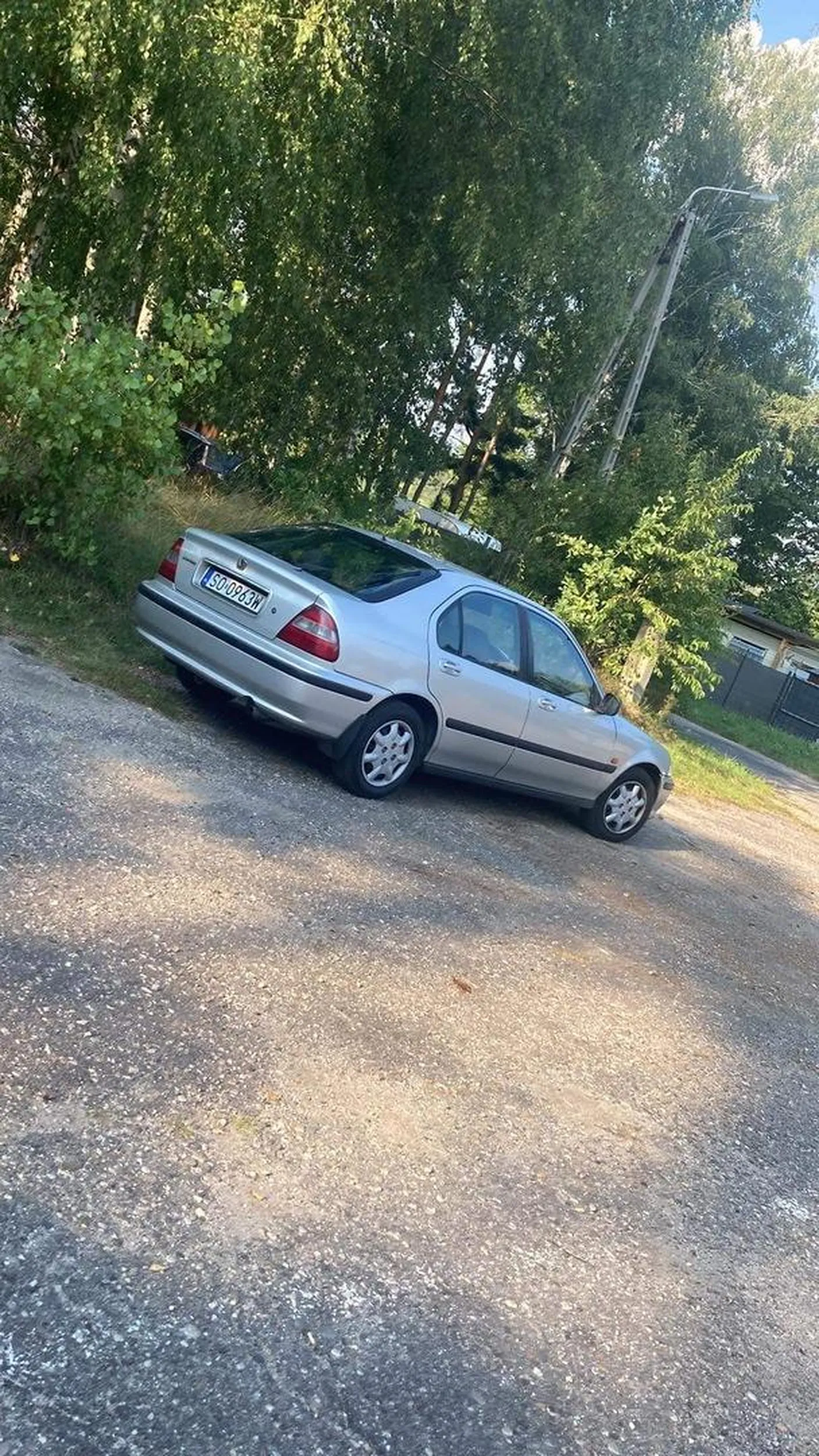 Wyprzedził na pasach po czym zablokował ruch i nasrał na środek ulicy
