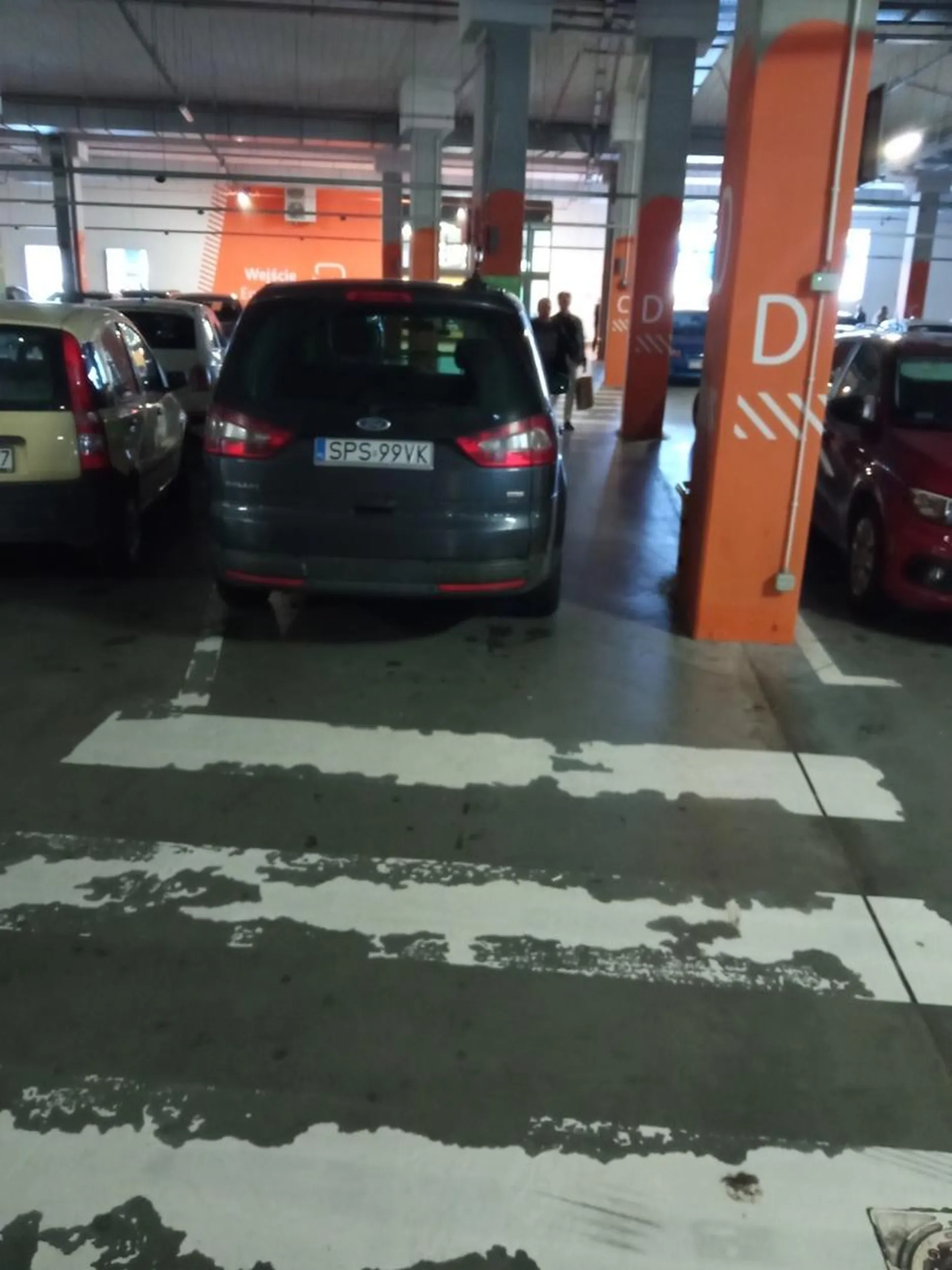 Następny "Miszcz" parkowania