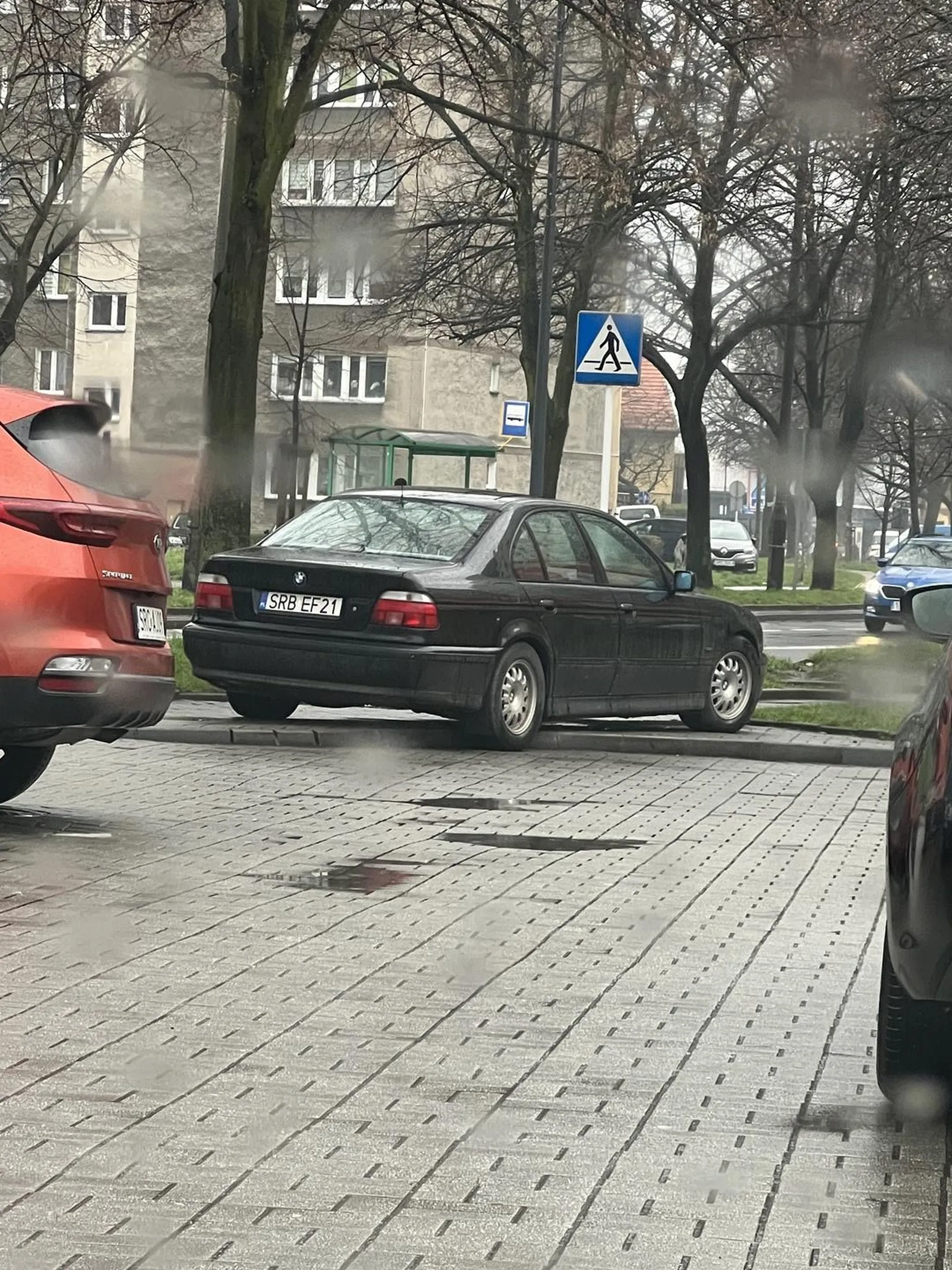 Brak słów! Naucz się parkować, bo chyba te prawko wygrałeś w chipsach