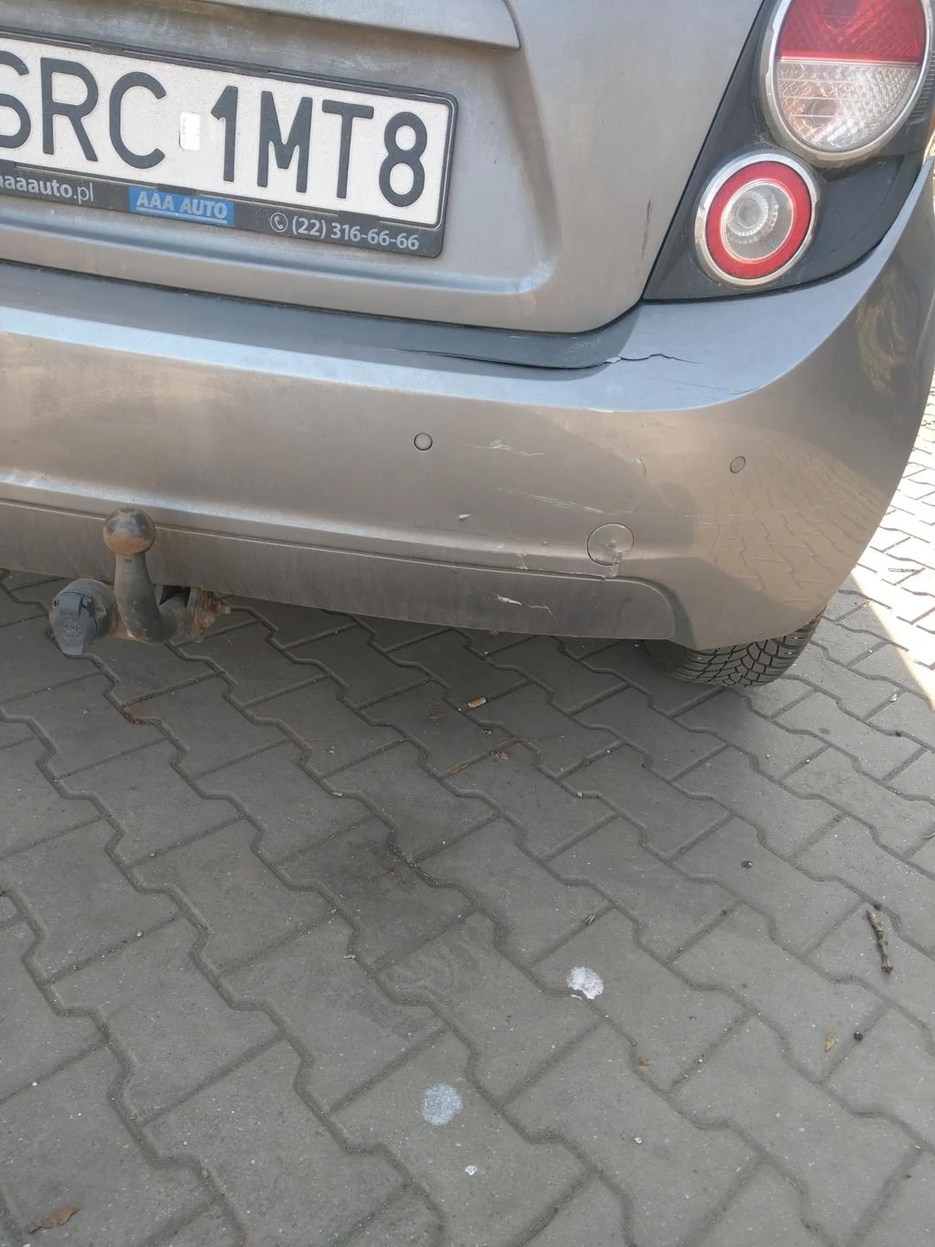 Szmata wrobila mnie w rozbity zderzak podczas stluczki z prawej strony auta podczas gdy mój samochód nie ma rysy nawet po tej stronie co jej