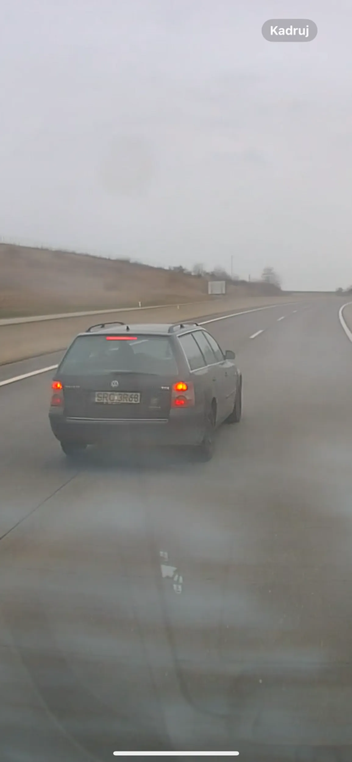 Zjeb który zajeżdża drogę i hamuje, Nagranie z kamery przekazane do odpowiednich Slóżb.