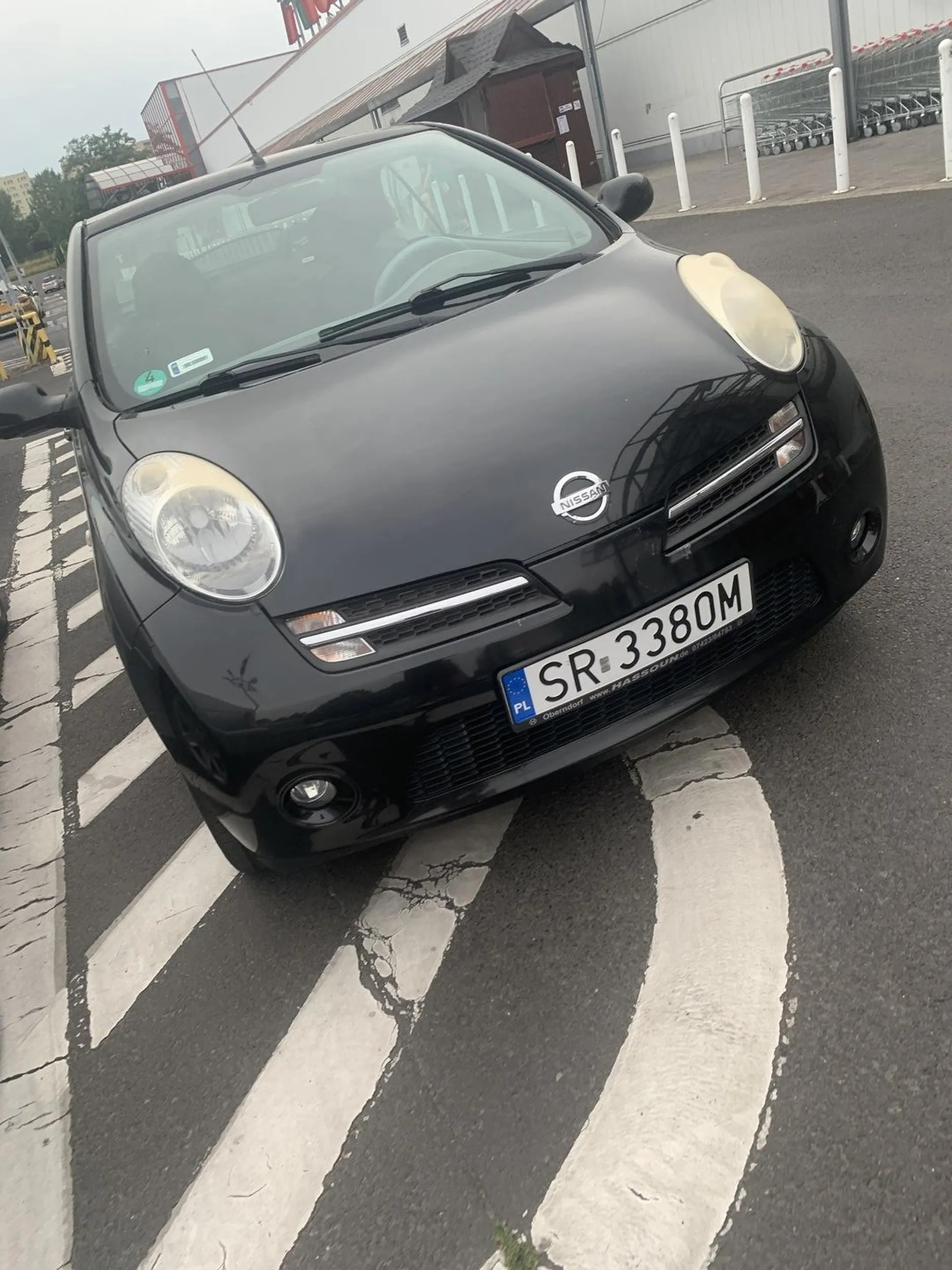 Chyba nic mnie bardziej nie wkurza niż wolne miejsca na parkingu i taka jedna…