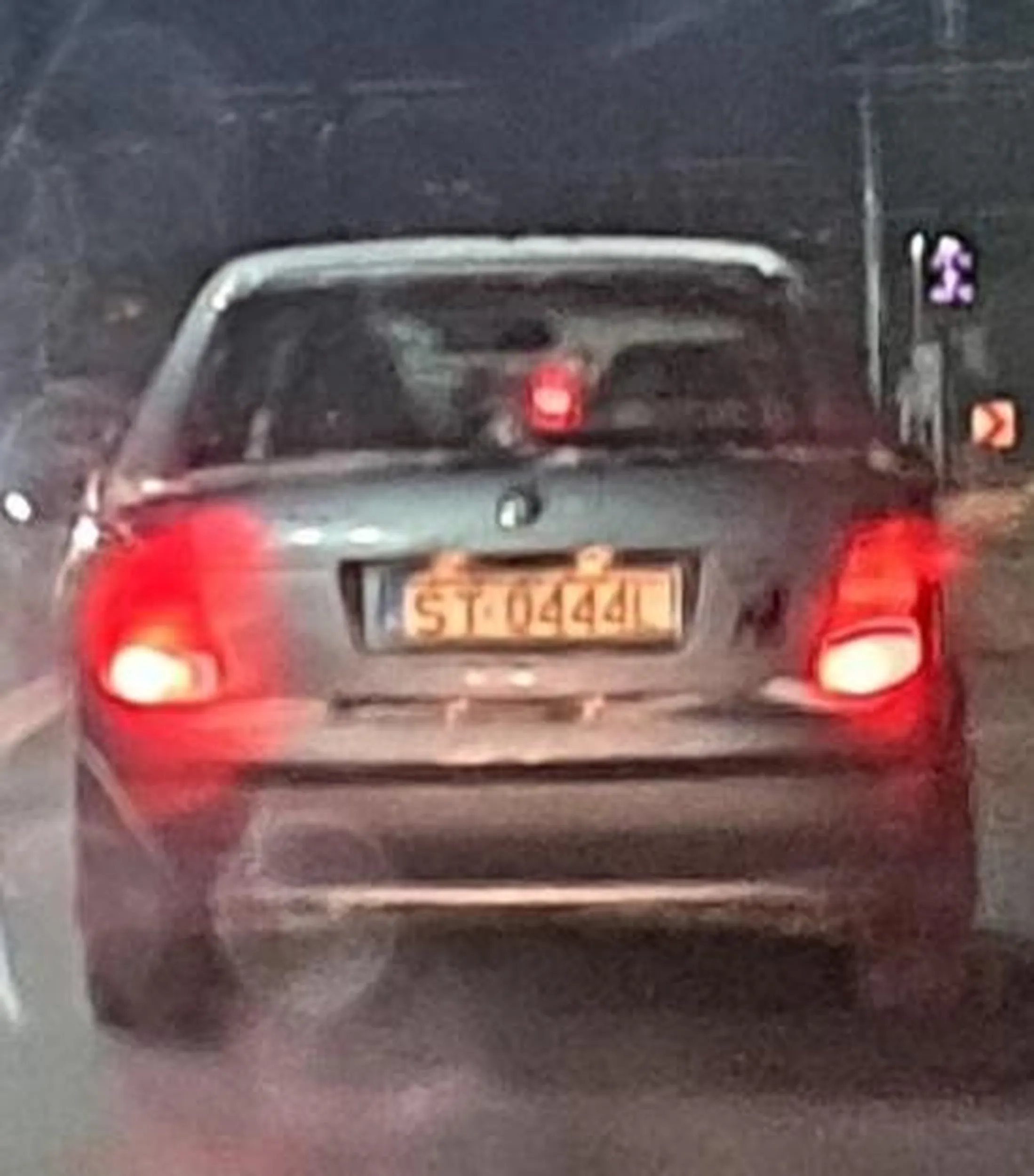 Pacjent olewa sygnalizację świetlną w dupie ma czerwone światło.