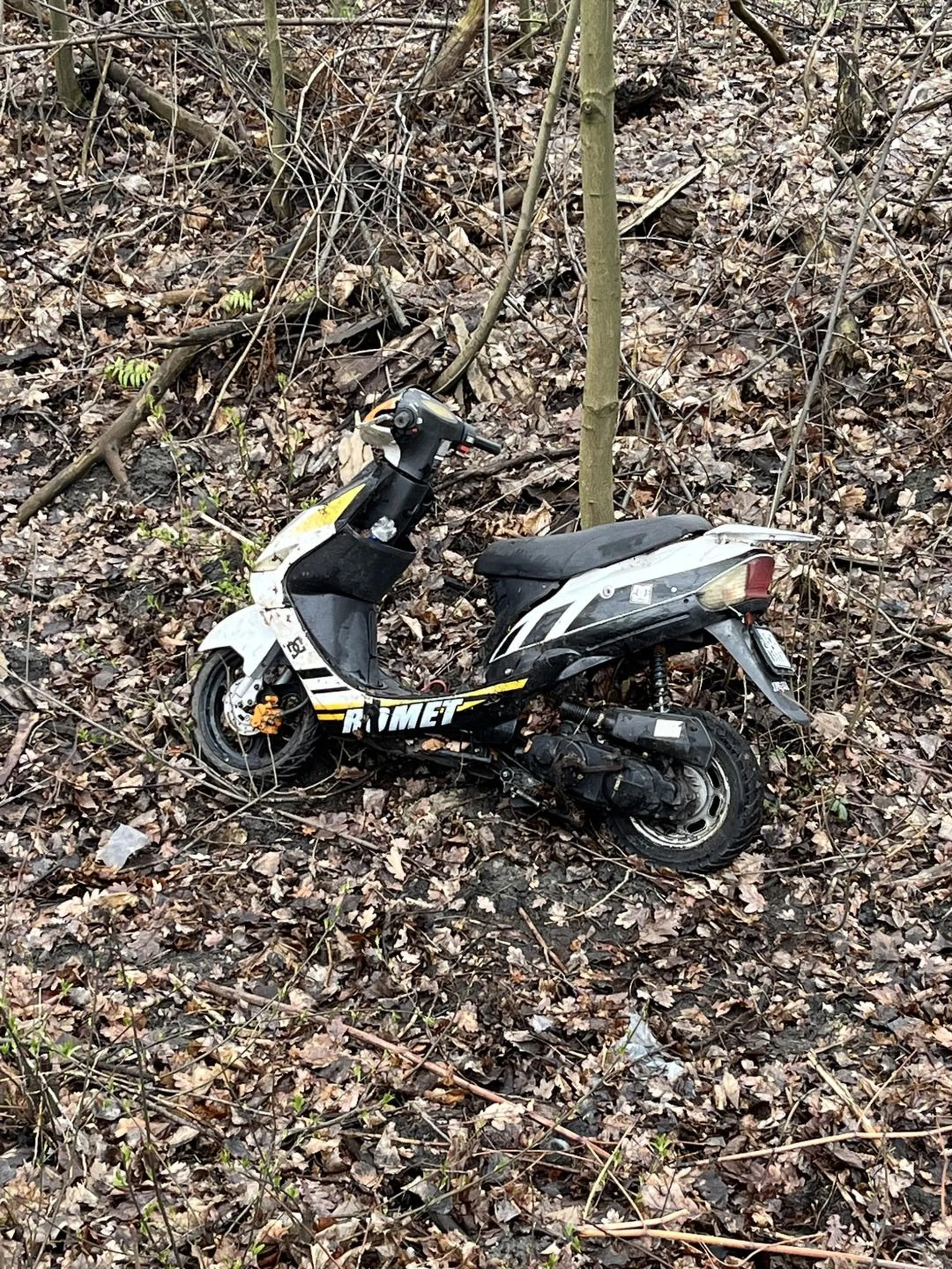 Stoi na dk88 w Zabrzu w stronę Bytomia