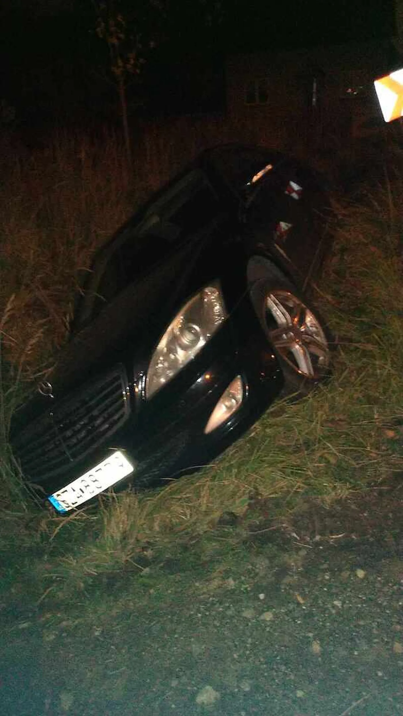 Koleszka czyści rowy