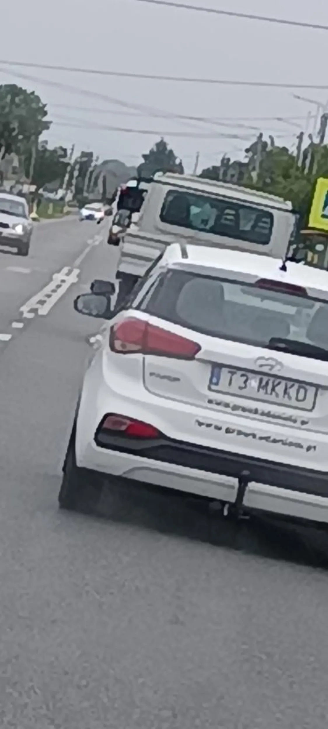 Pani instruktor ostro przez całą drogę z kimś dyskutuję przez telefon