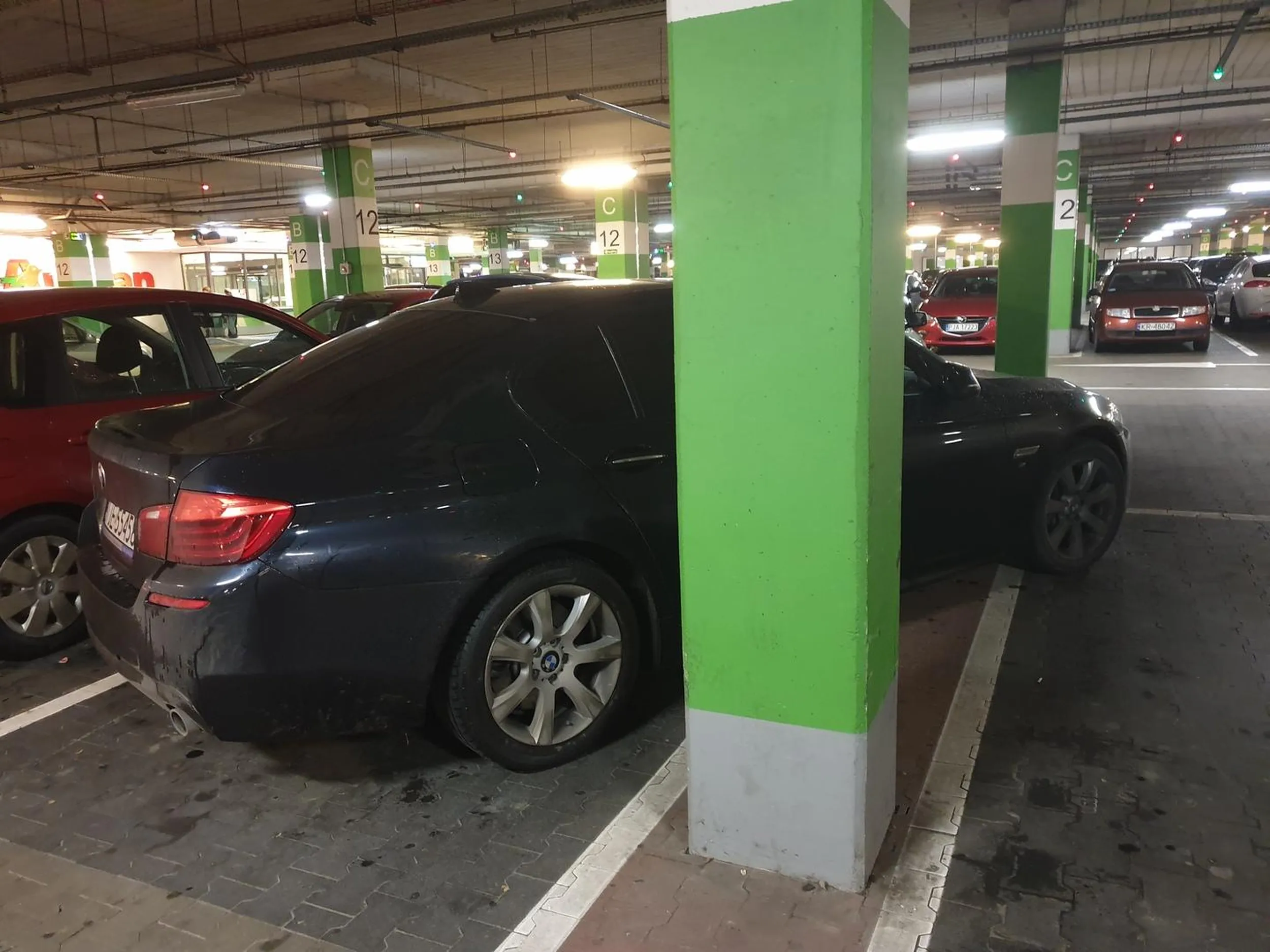 Burak z Jędrzejowa na zakupach w Krakowie. ?‍♂️?‍♂️?‍♂️