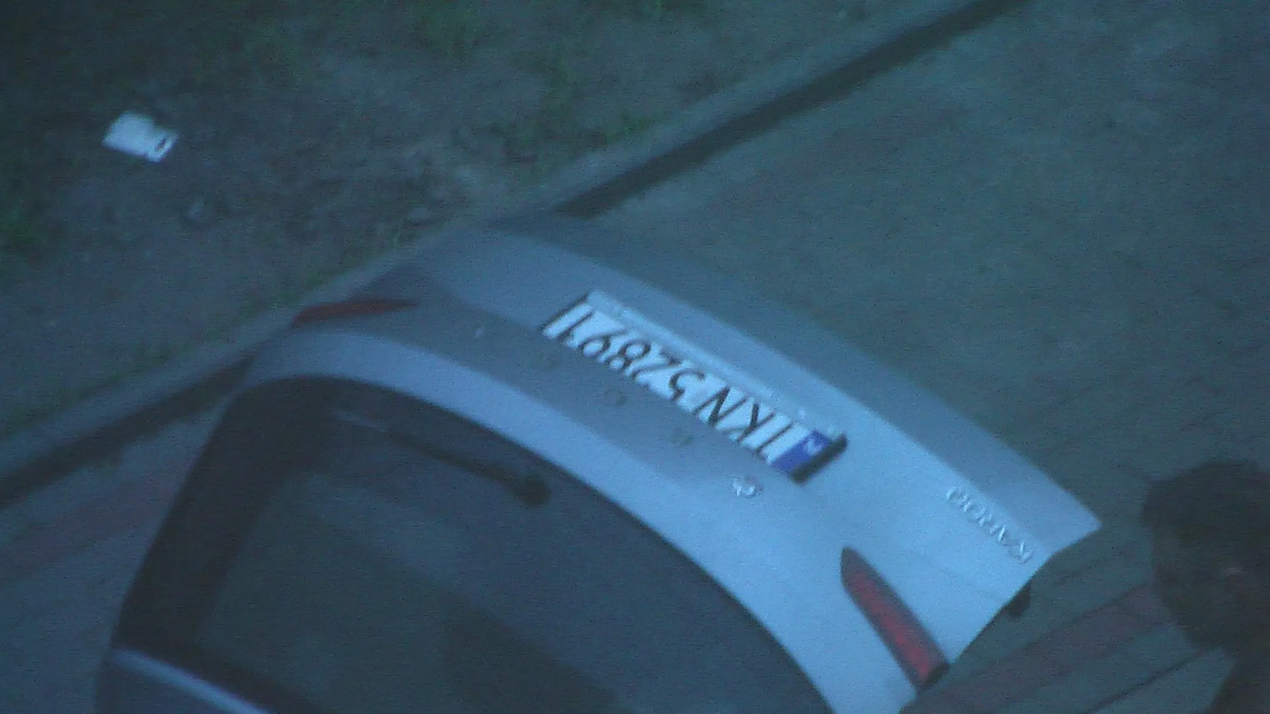 Ten człowiek sprzedaje narkotyki.