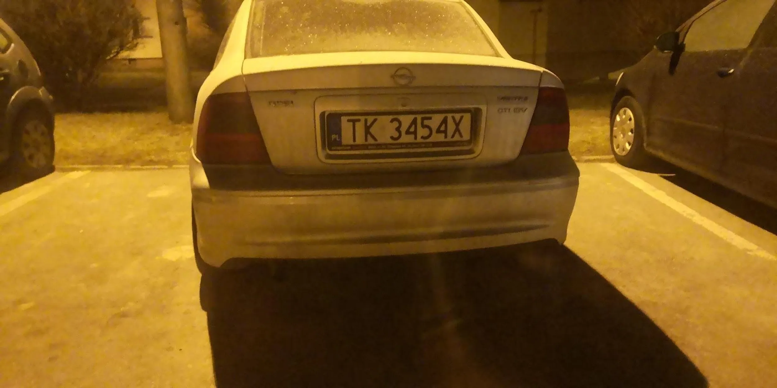 król parkowania na 2 miejscach parkingowych bozia rozumu nie dała