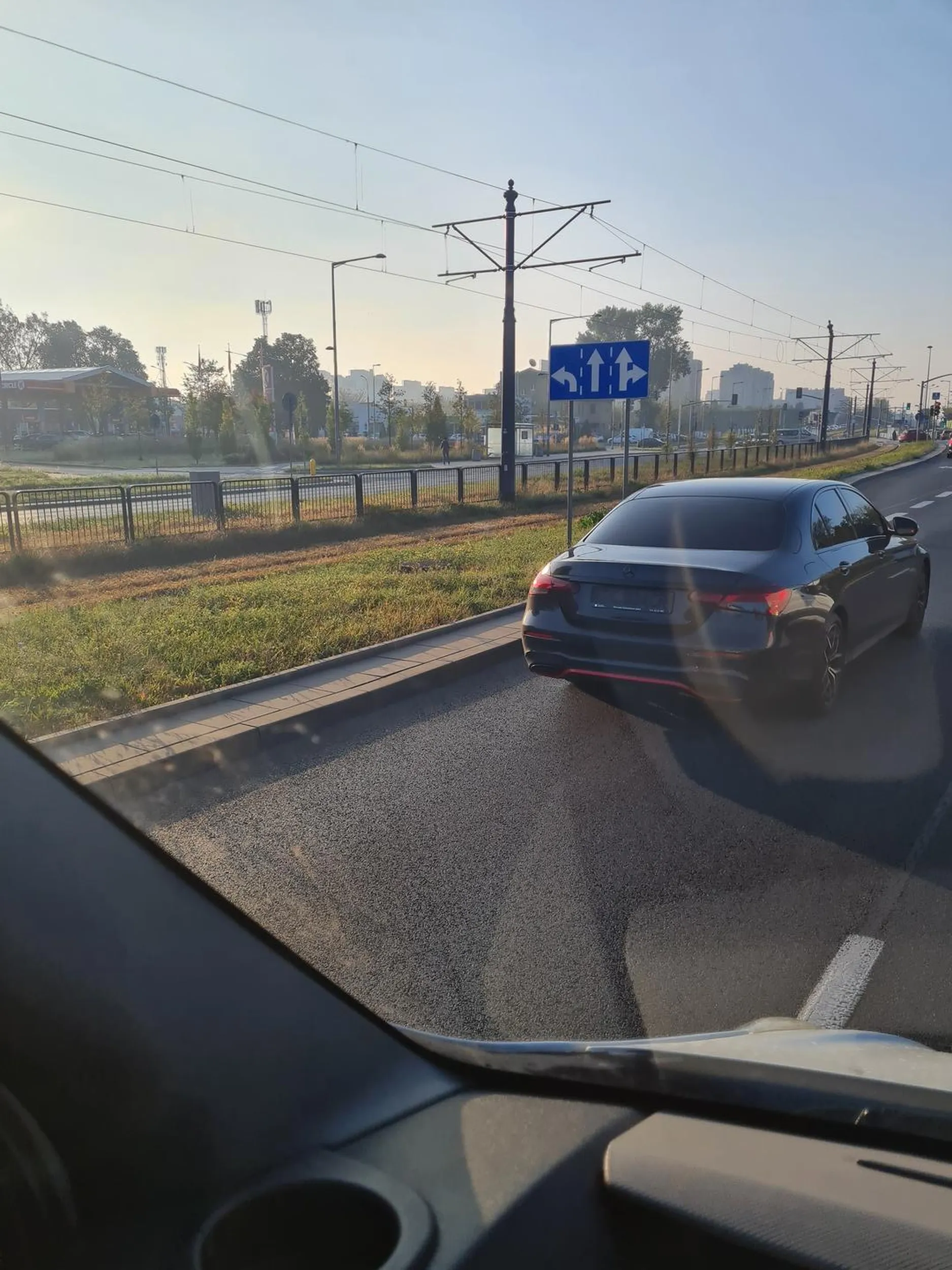 Czytelność tablic - zgodnie z przepisami.