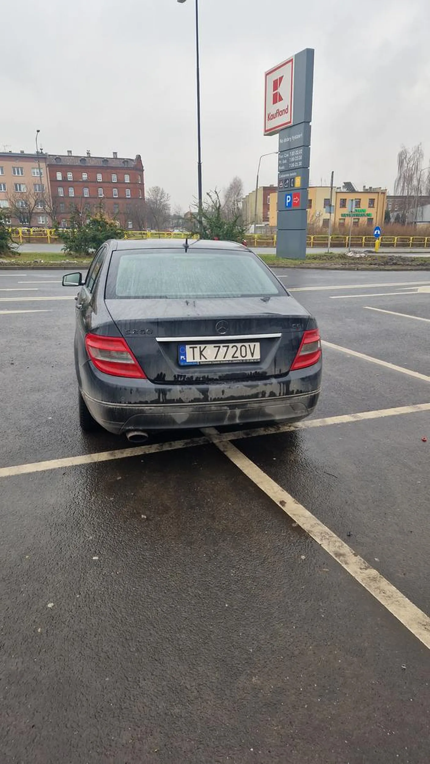 Komentarz zbedny. Kaufland w Zabrzu