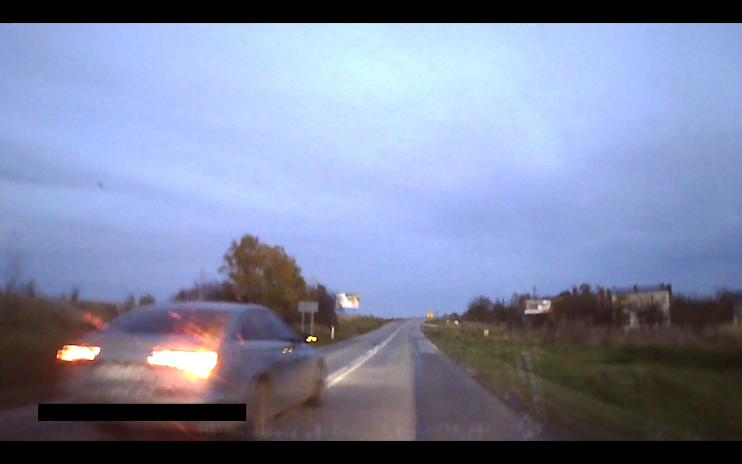 Niezaspokojona kur_a z malizną w spodniach szeroko nie potrafi wyprzedzać.