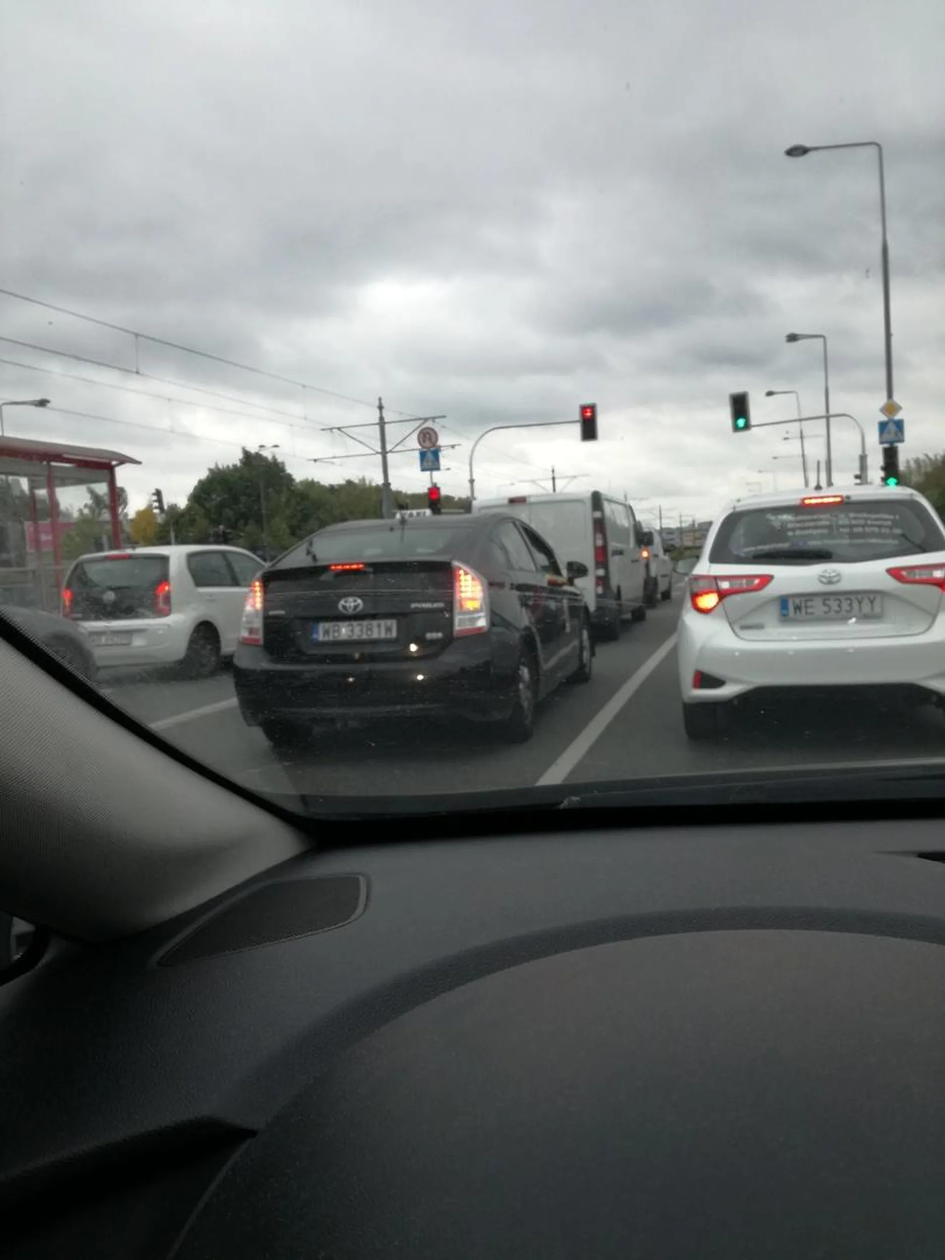 Uważać na łysego i całego niebieskiego, patologicznego kierowcę ubera. Bardzo agresywny prawdopodobnie naćpany