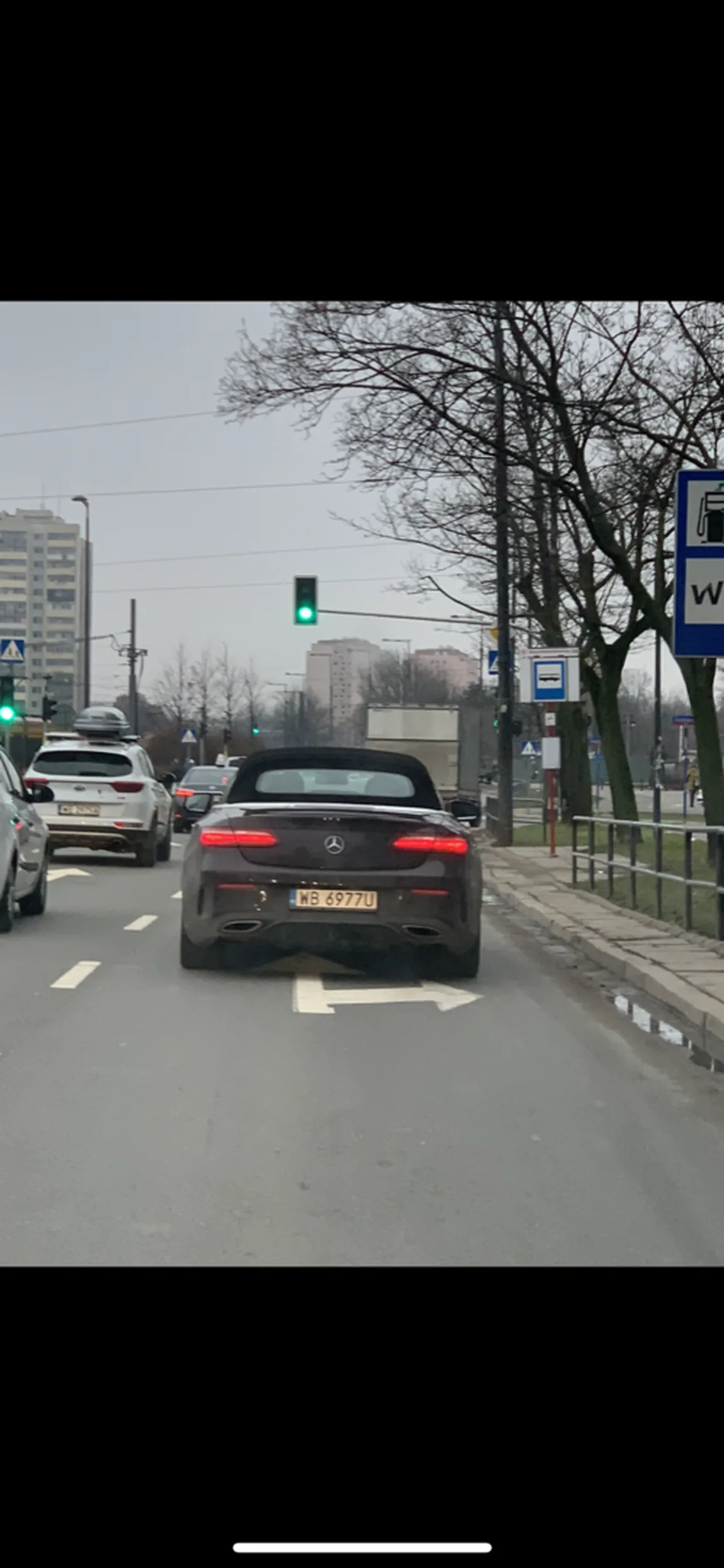 Kolejny raz buc co nie potrzebuje używać kierunkowskazów