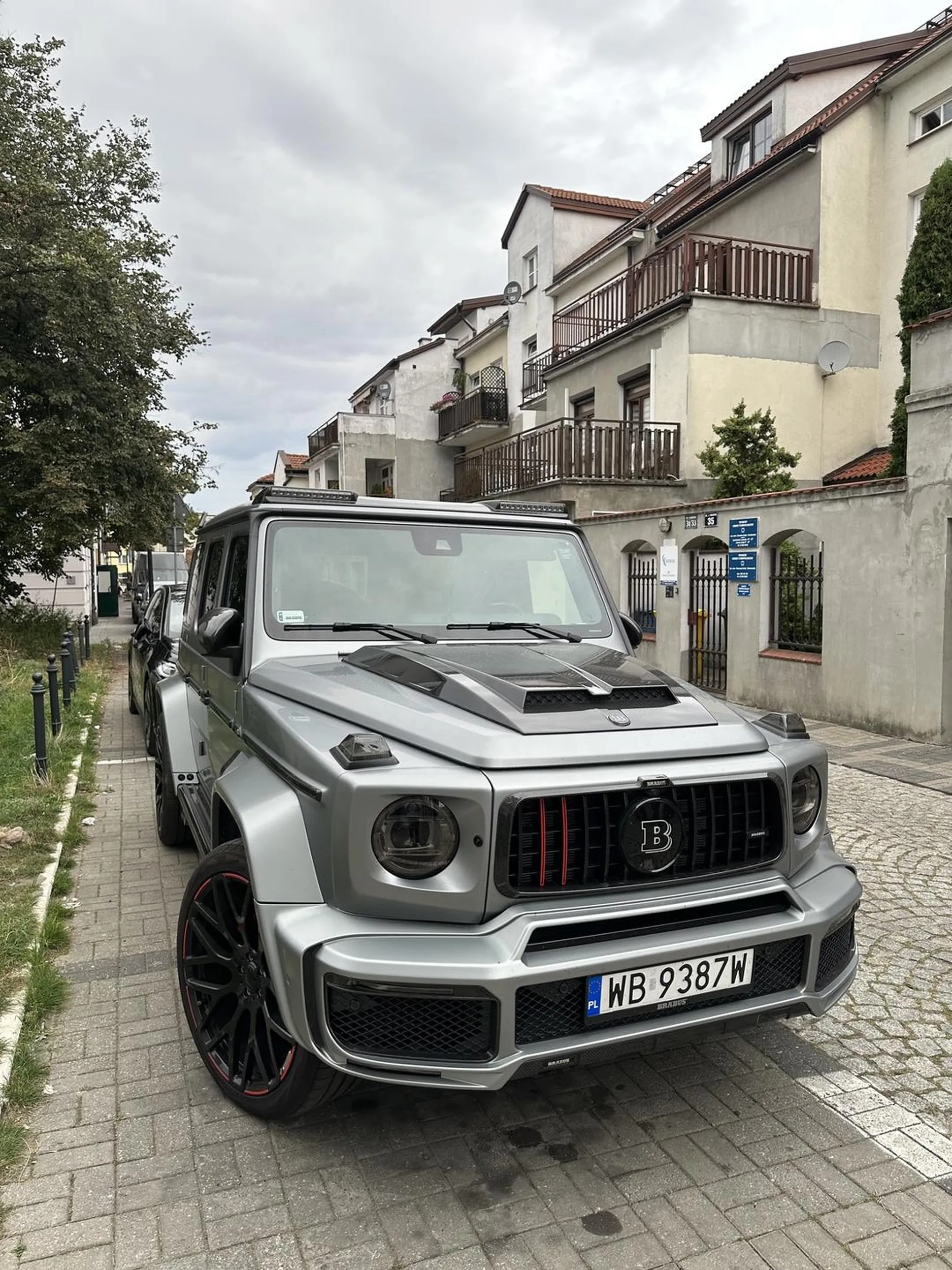 przepiękny Brabus G800