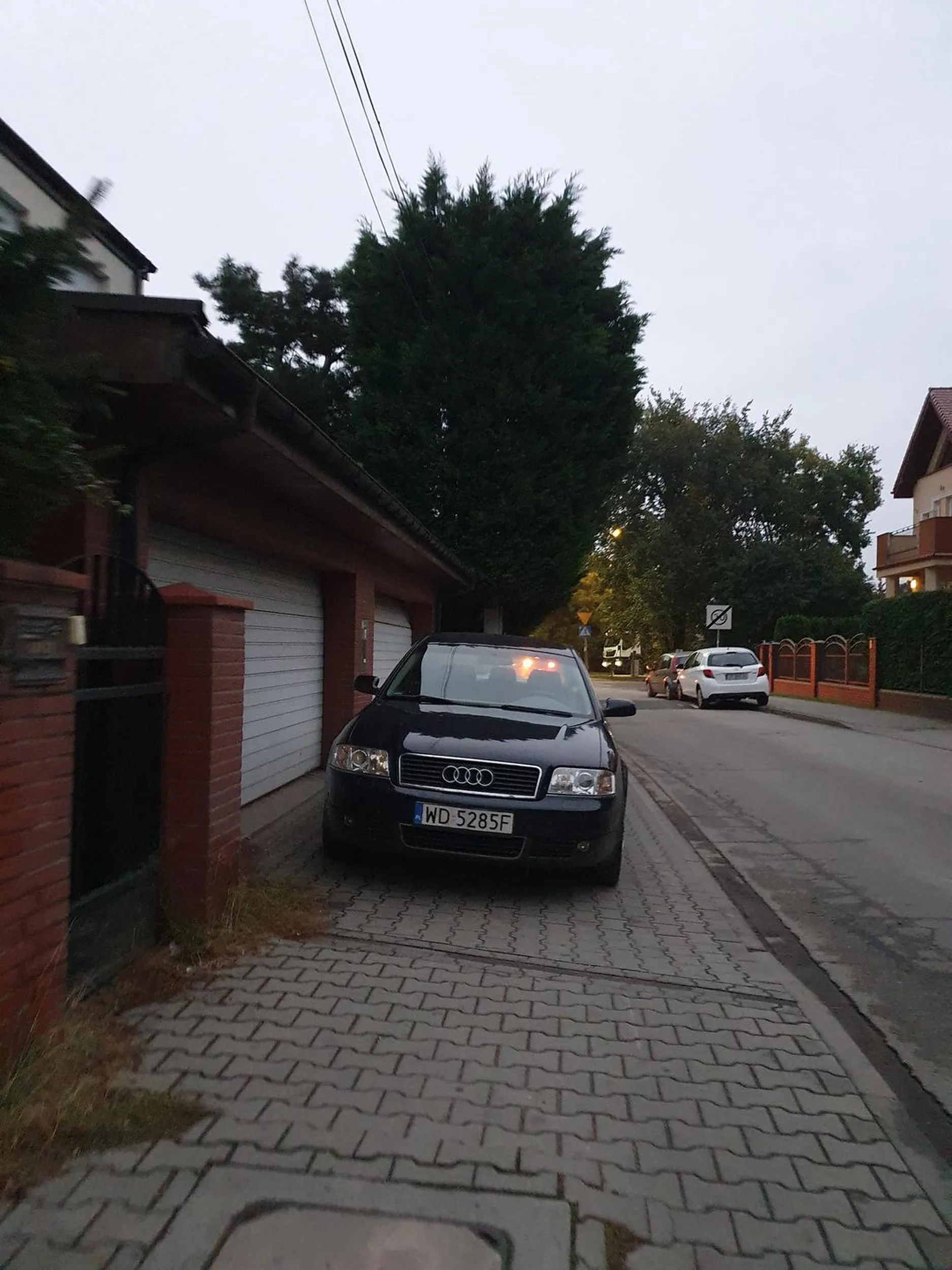 Kolejny mistrz parkowania we Wrocławiu.