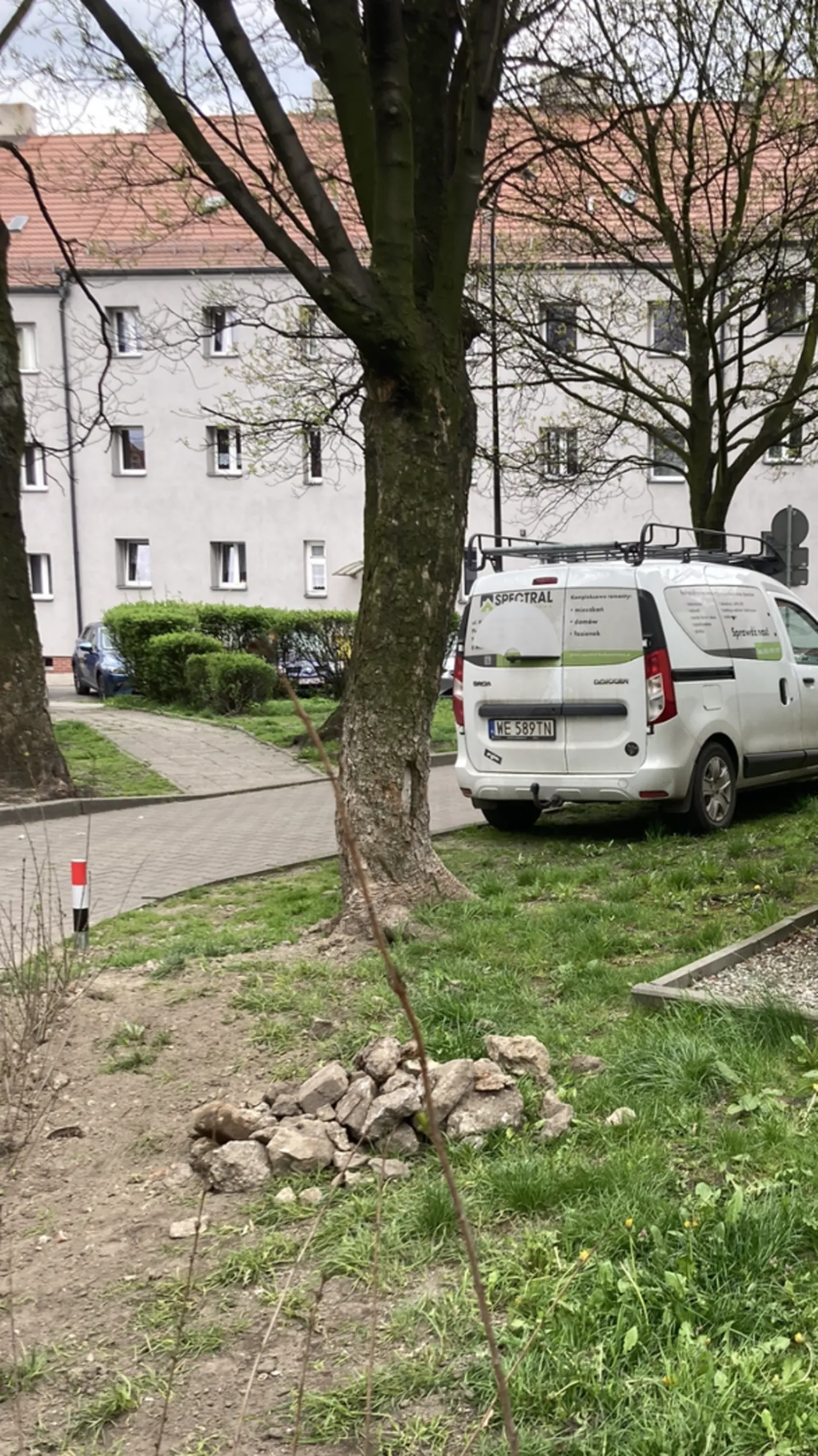 Szanuj zieleń ! panie kierowco .