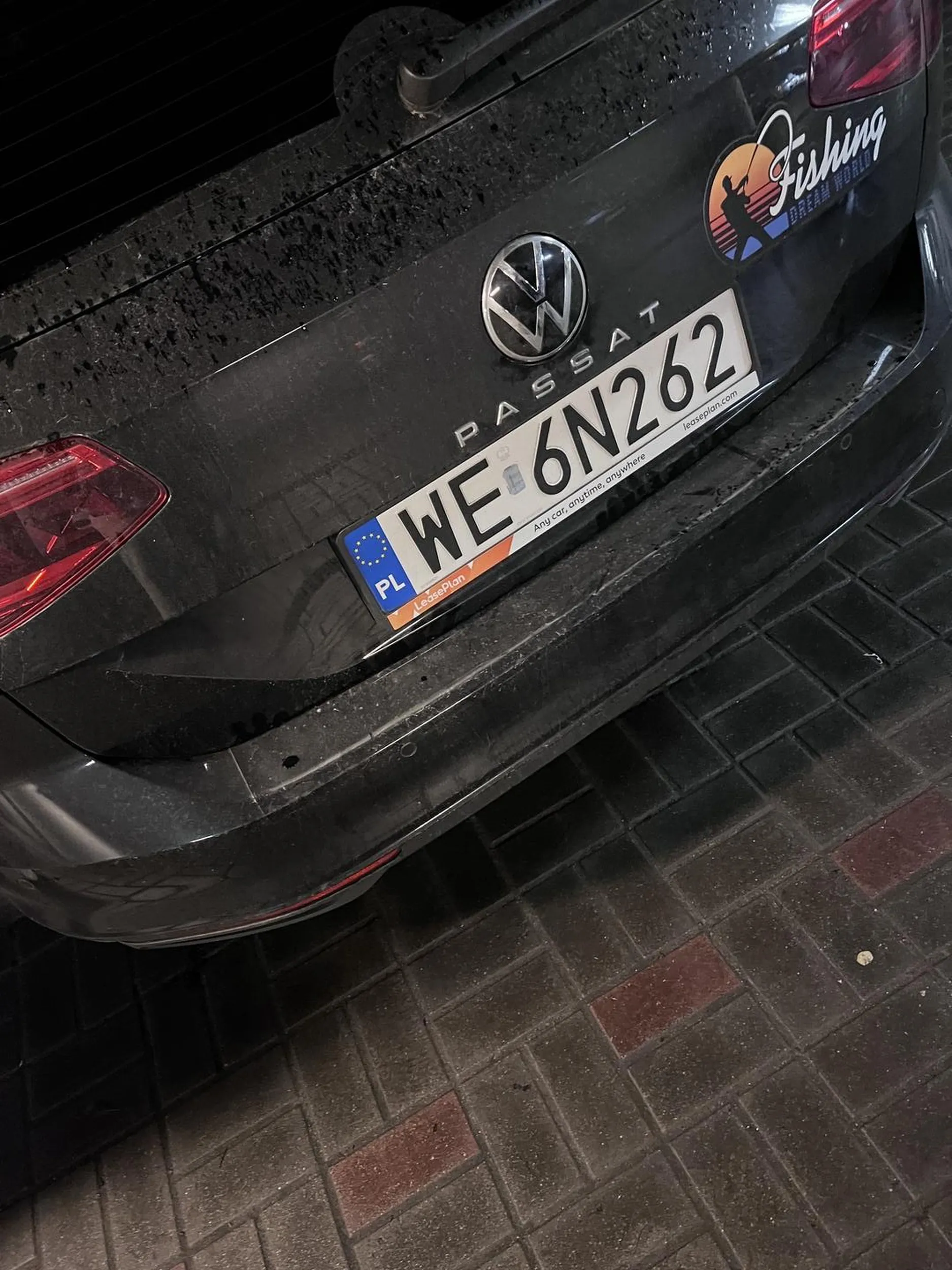 Naucz się parkować parówo.