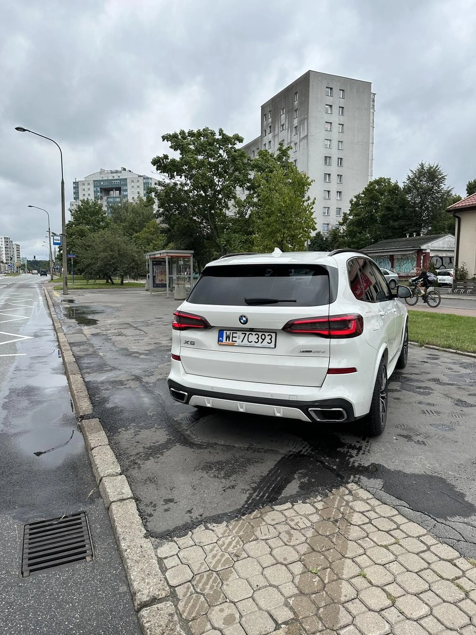 Naucz się gburze parkować, a zwłaszcza gdzie nie można parkować!