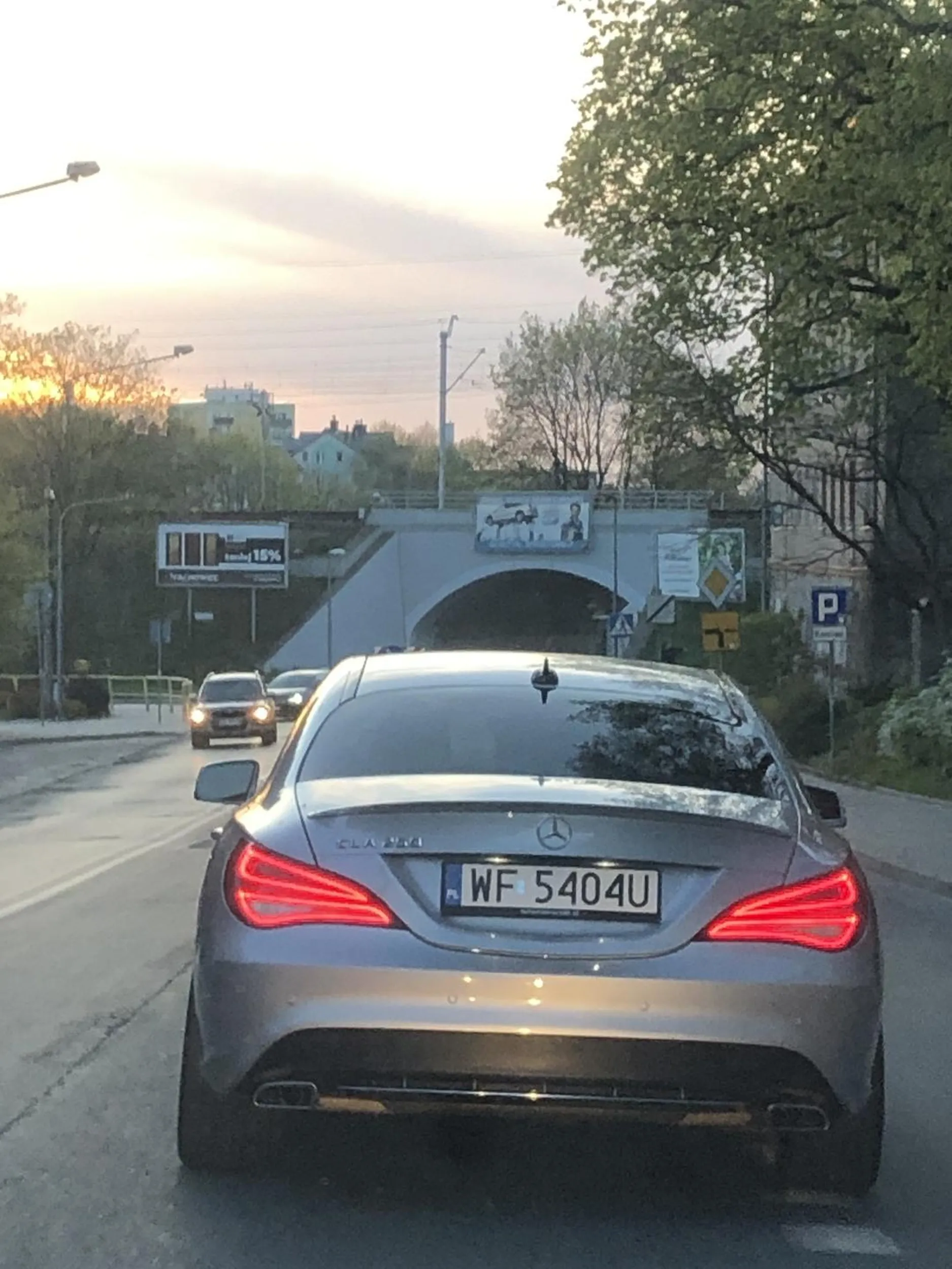 chłop jedzie 10 w 30 i 30 w 50 ,nie polecam