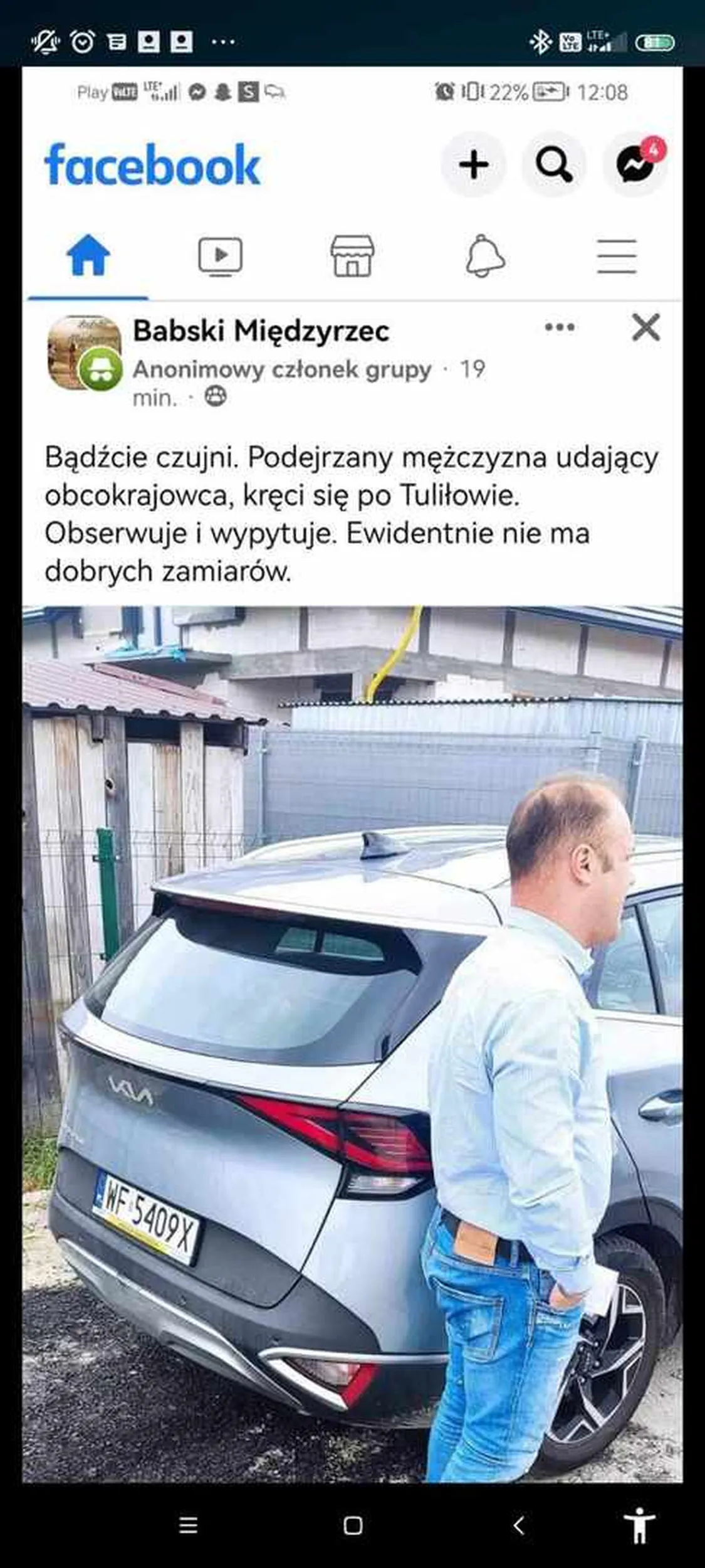 Człowiek poruszający się tym autem jest ewidentnie oszustem. Kręci się po gminie Międzyrzec Podlaski udając obcokrajowca. Wypytuje młodszych i starszych nie tylko po polsku. Próbuje coś za darmo zostawić u każdego z wypytywanch.