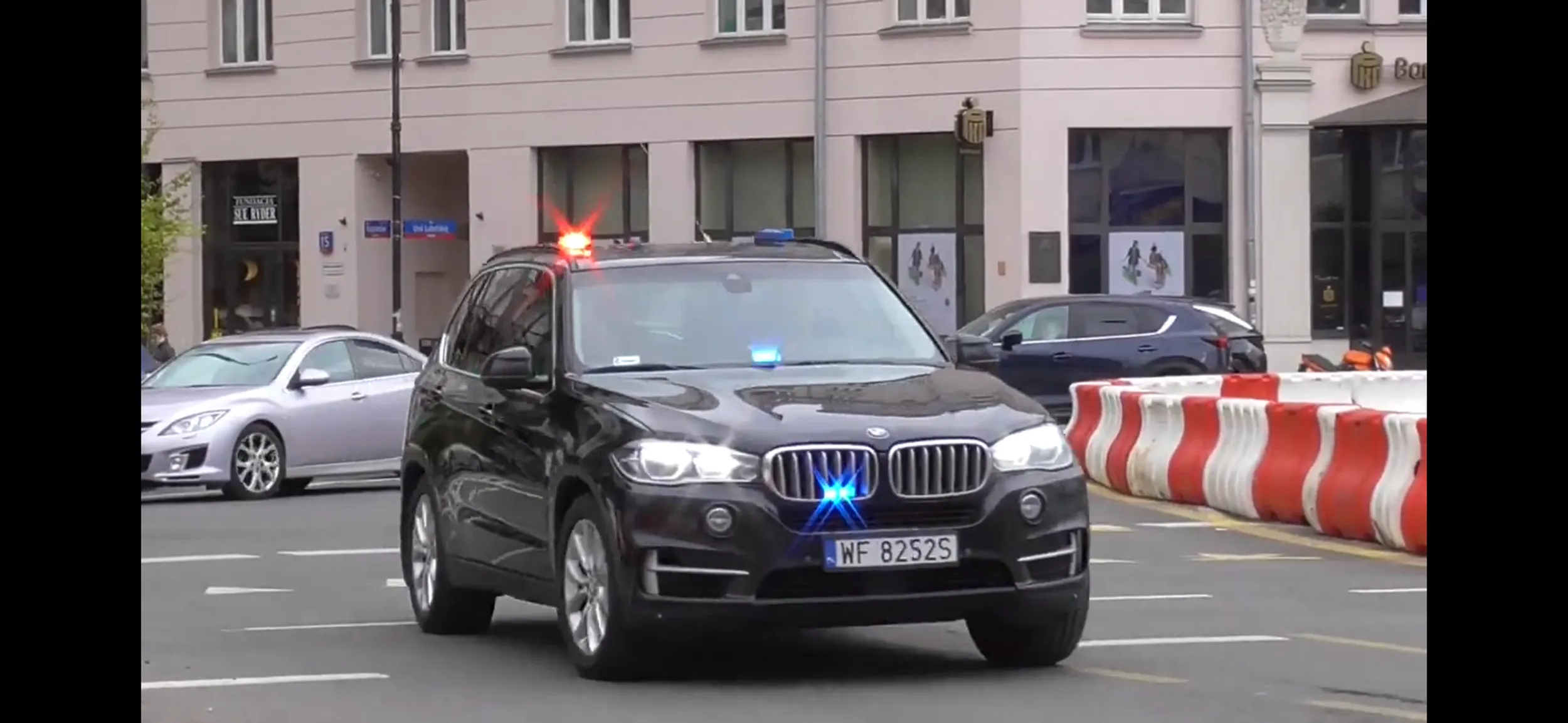 BMW X5 40i (F15) - radiowóz SOP