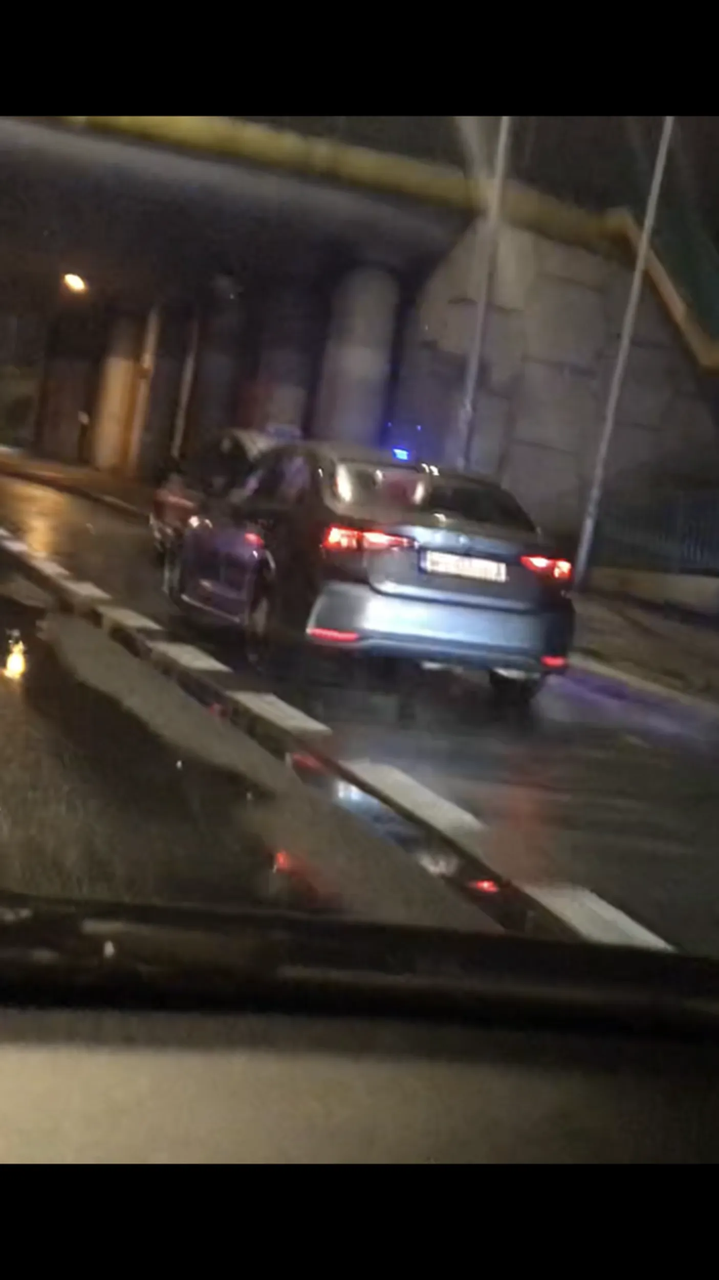 Nieoznakowani, łapią na Wale Miedzeszyńskim w W-wie.