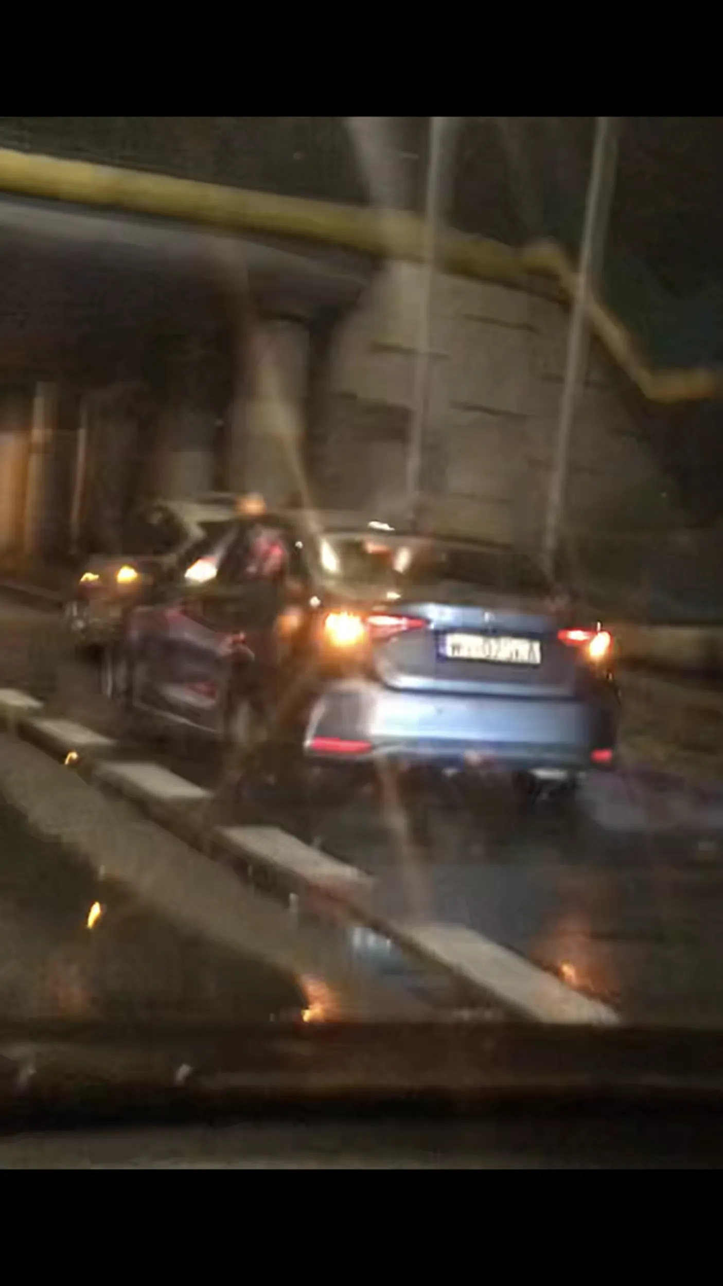 Nieoznakowani, łapią na Wale Miedzeszyńskim w W-wie.