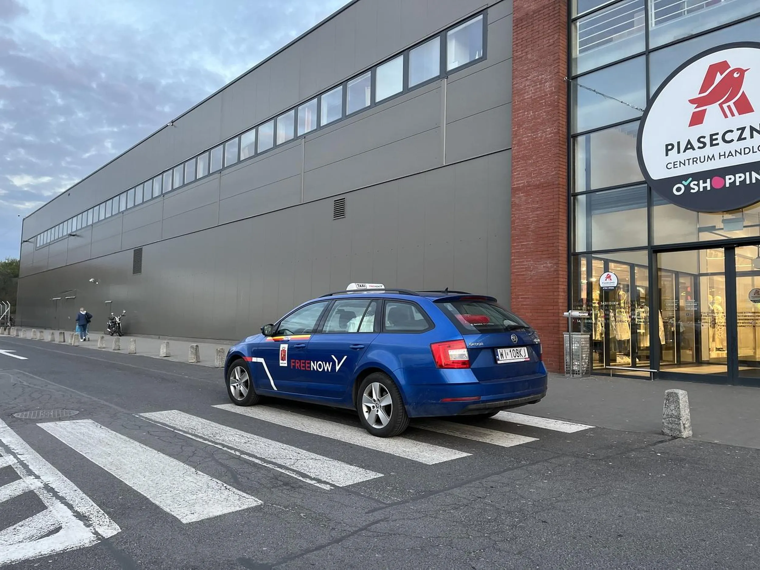 Na drodze tez ma za nic przepisy i innych