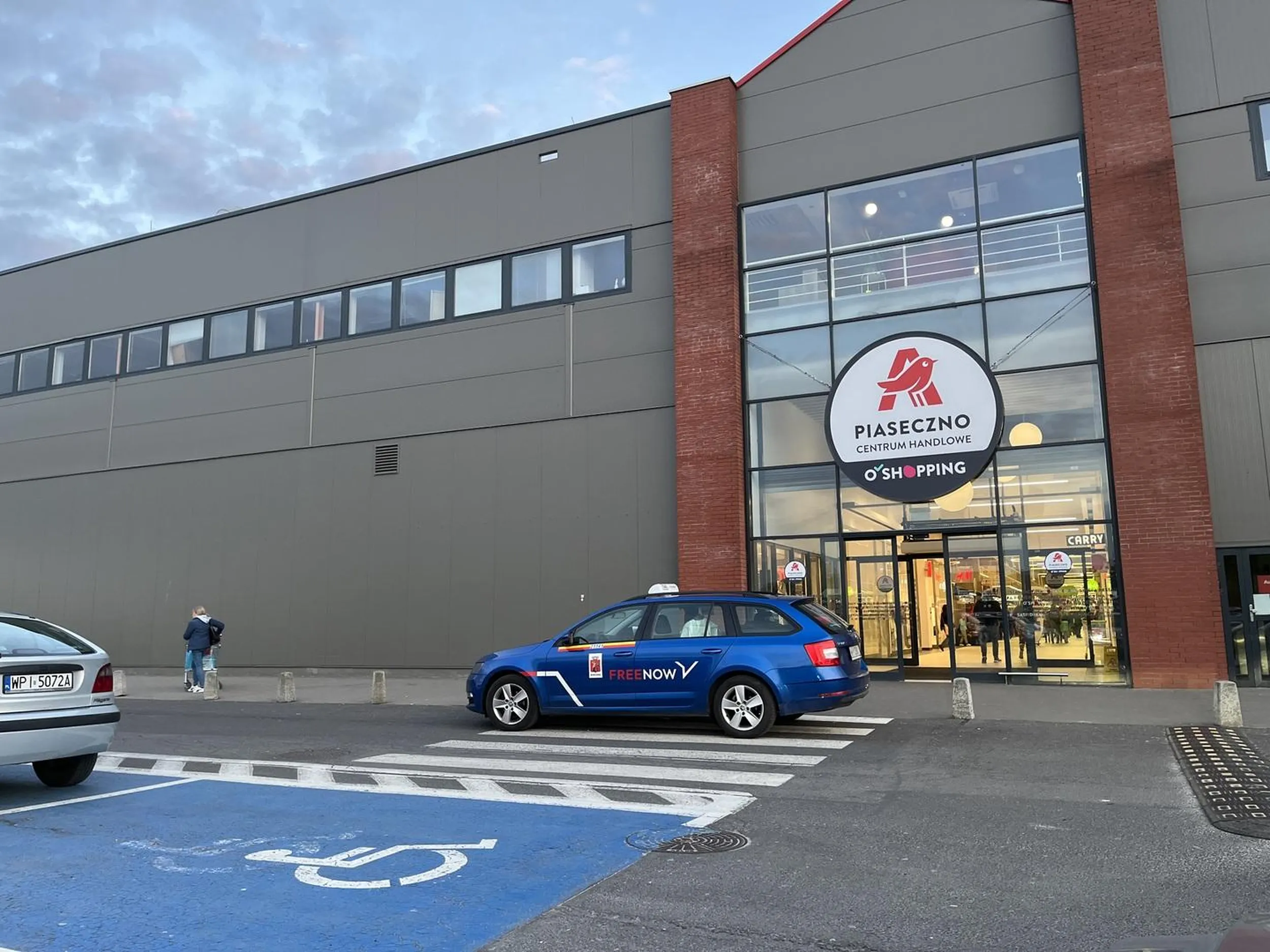 Na drodze tez ma za nic przepisy i innych