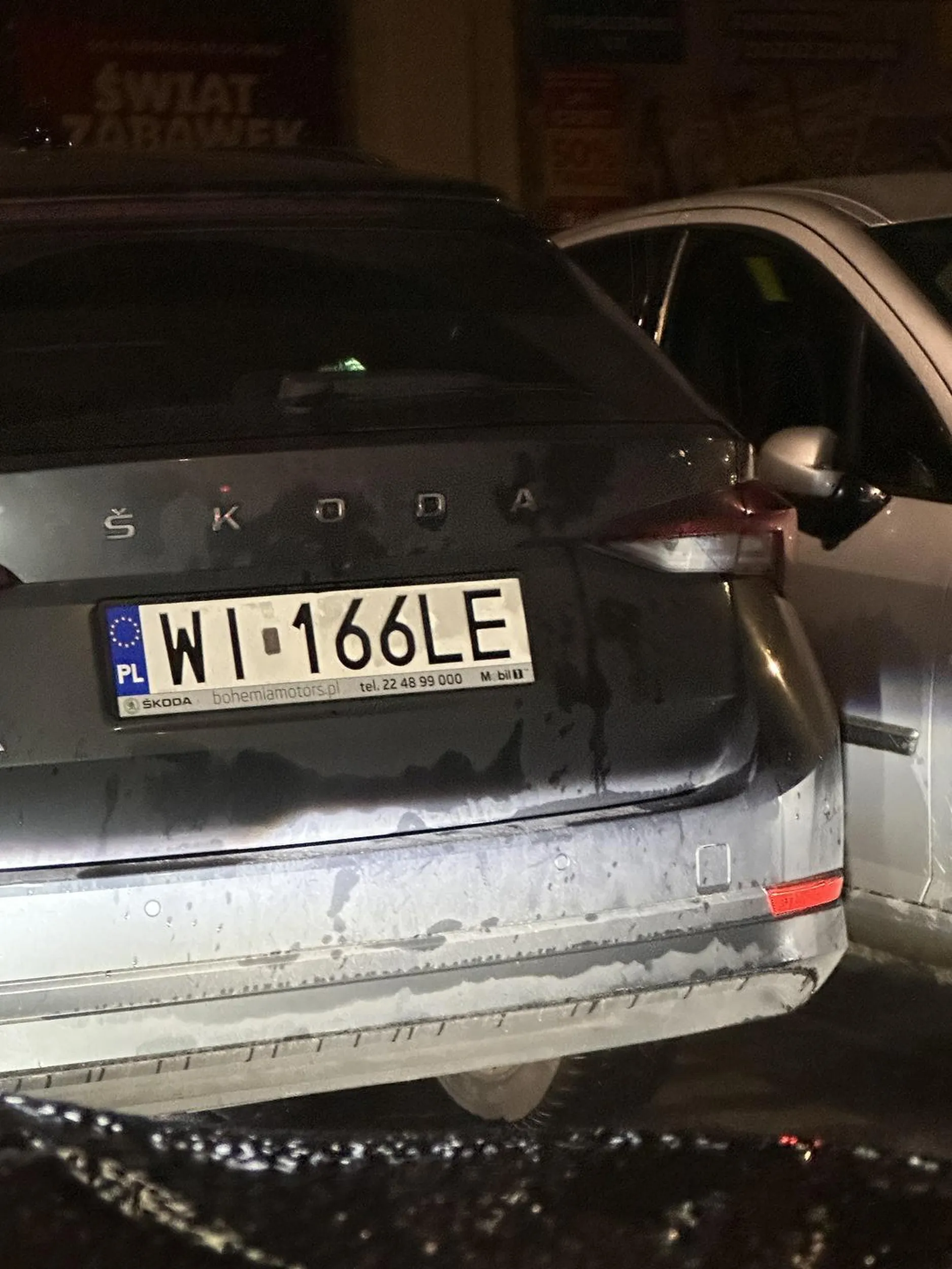 Uwaga na tego kierowce - obija drzwi i ucieka z miejsca pod pretekstem "nie widzialem"