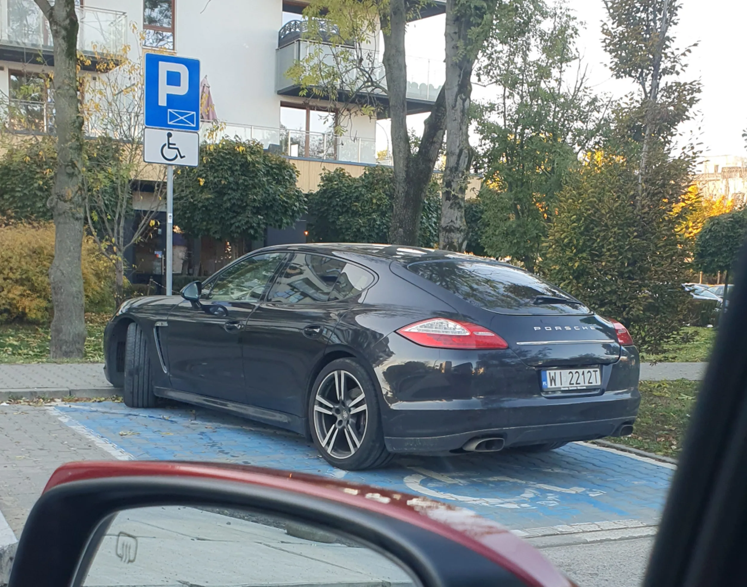 chyba serio niepełnosprawny