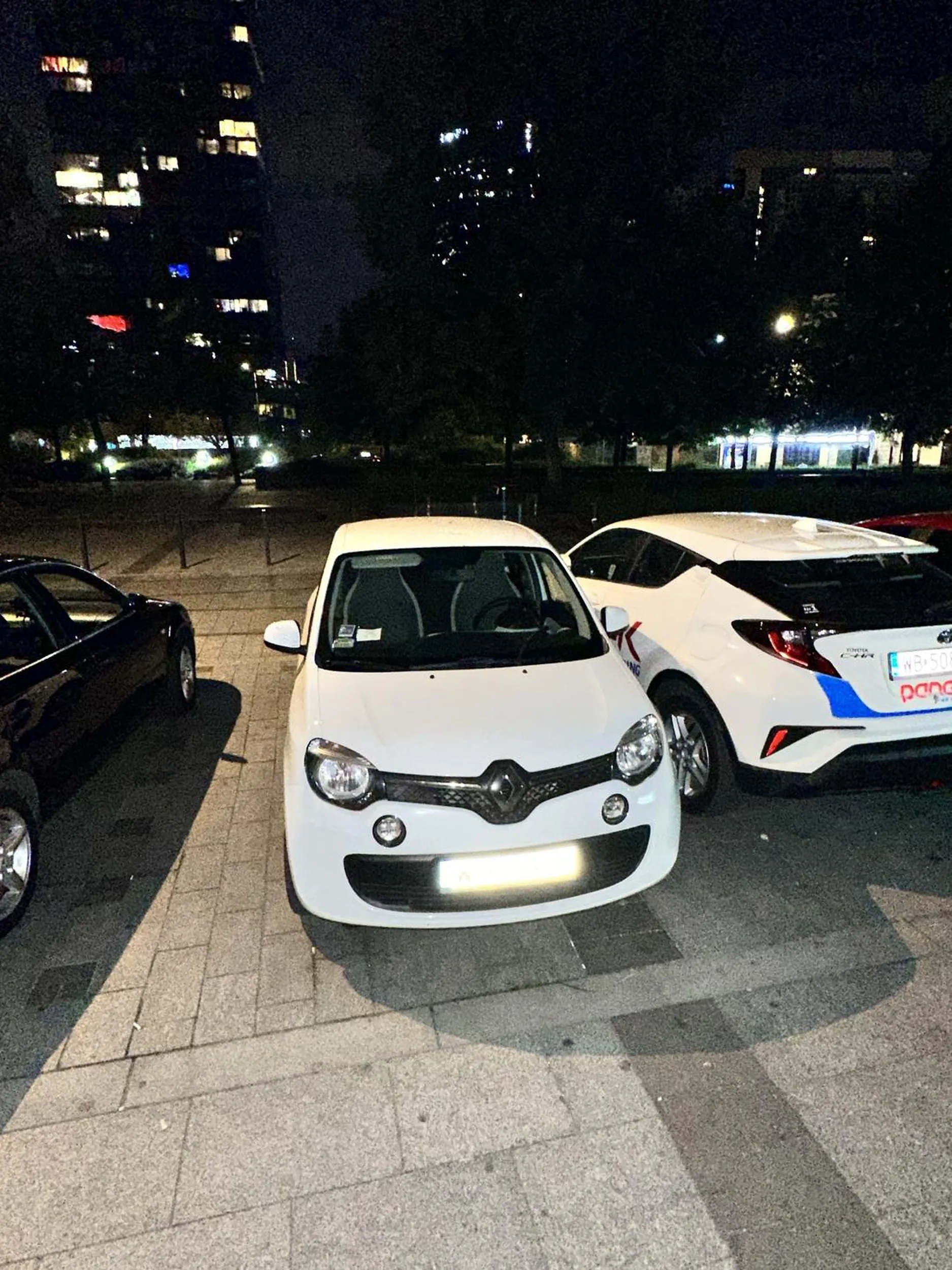 Nie polecam tego kierowcy musiałem wchodzić bagażnikiem