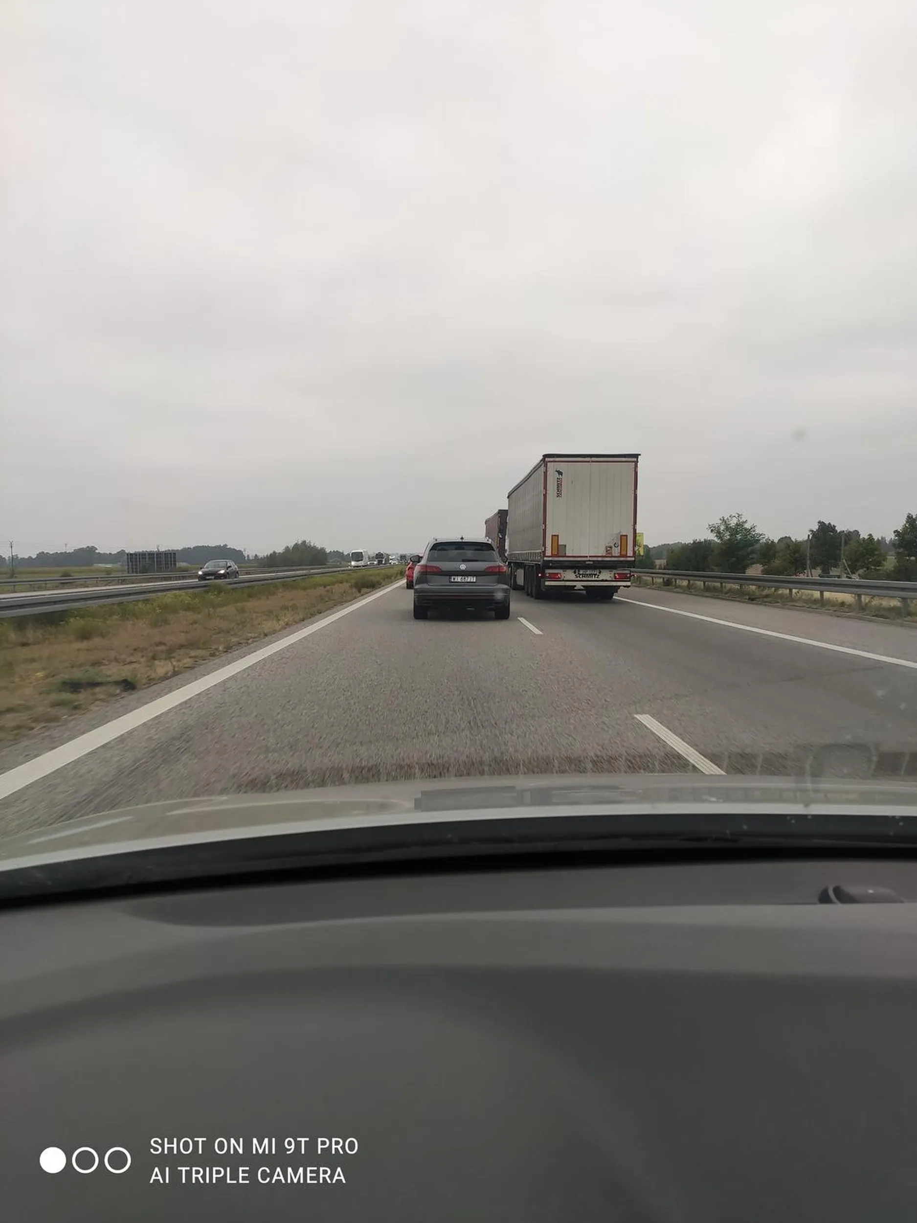 Kretyn terrorysta autostradowy i poganiacz