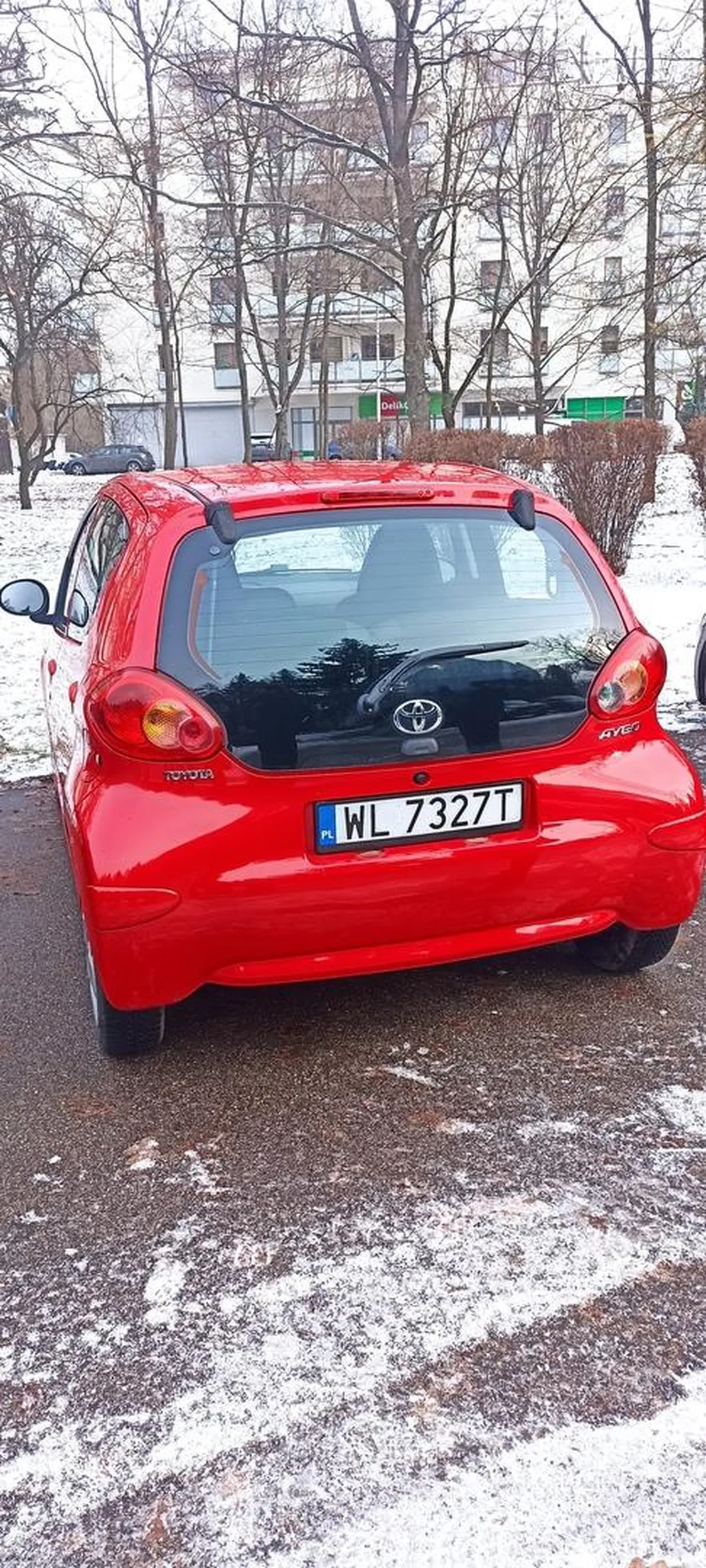 kierowca zajebal dookola mnie baczka jadac 180 km/h po czym wyszedl i spuscil mi sie na maske nie polecam