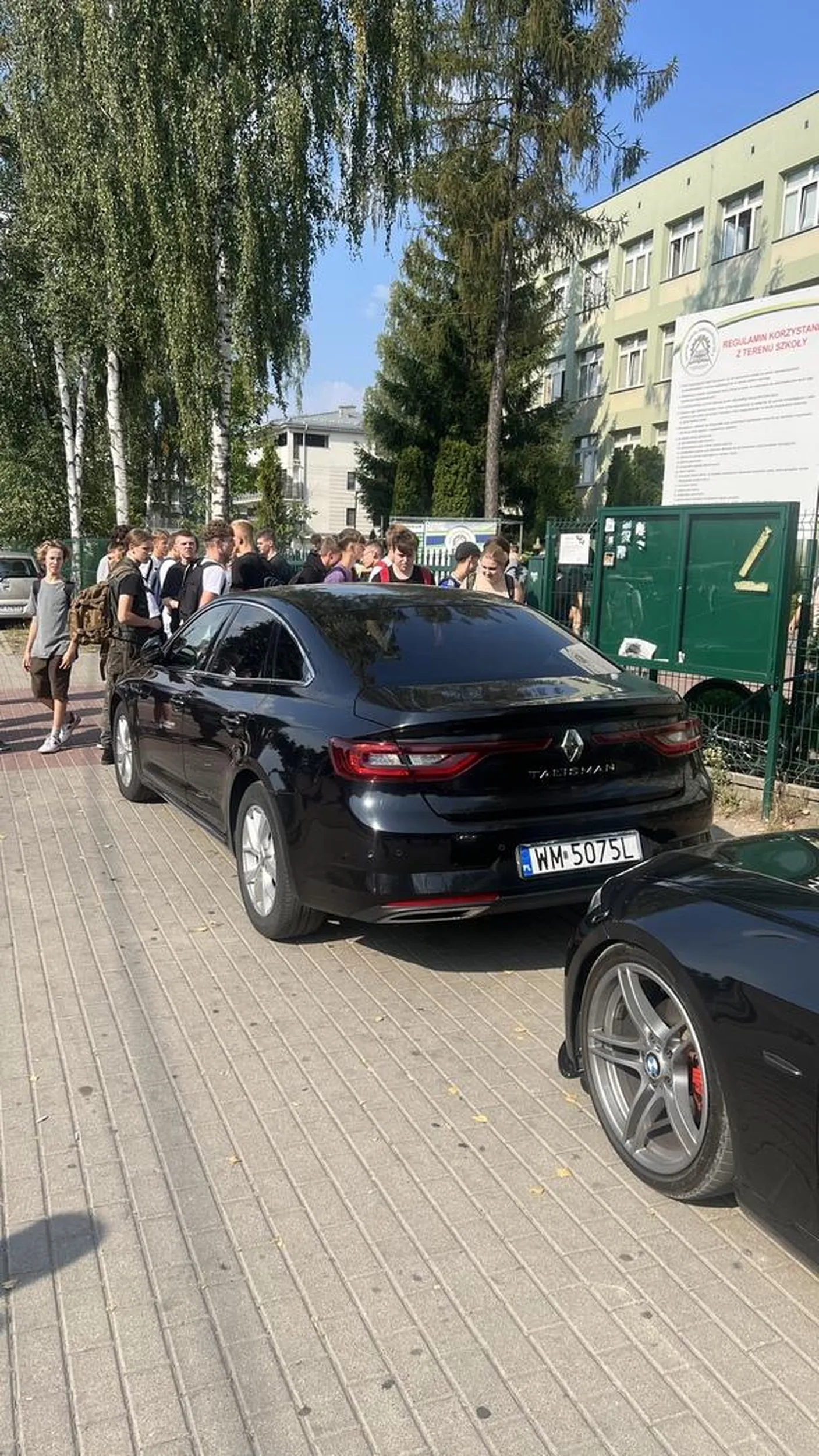 Stanąć centralnie w furtce to trzeba być specjalnym :)