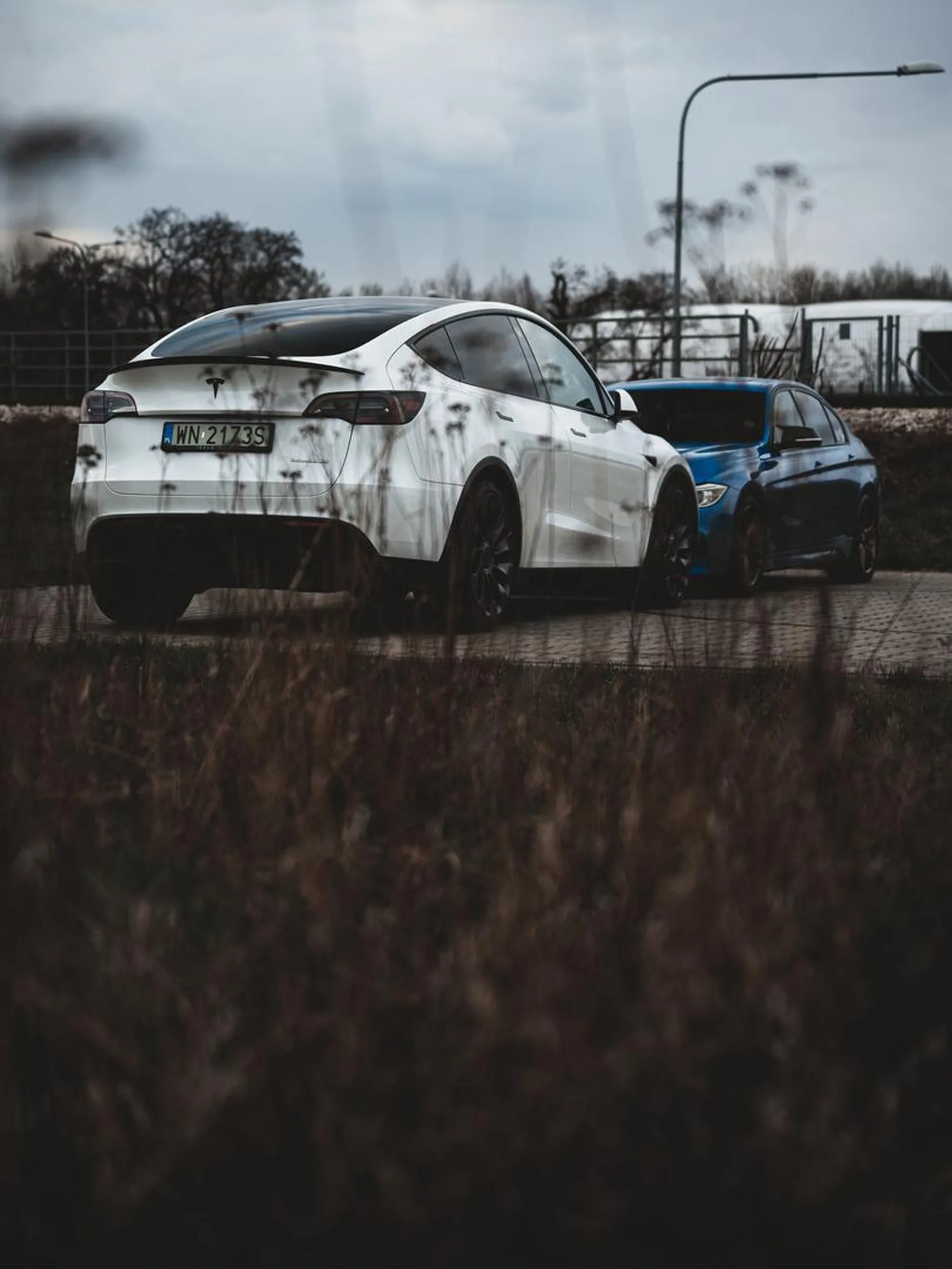 Miejsca były obok ale wygodniej było zaparkować dokładnie na przeciwko ?