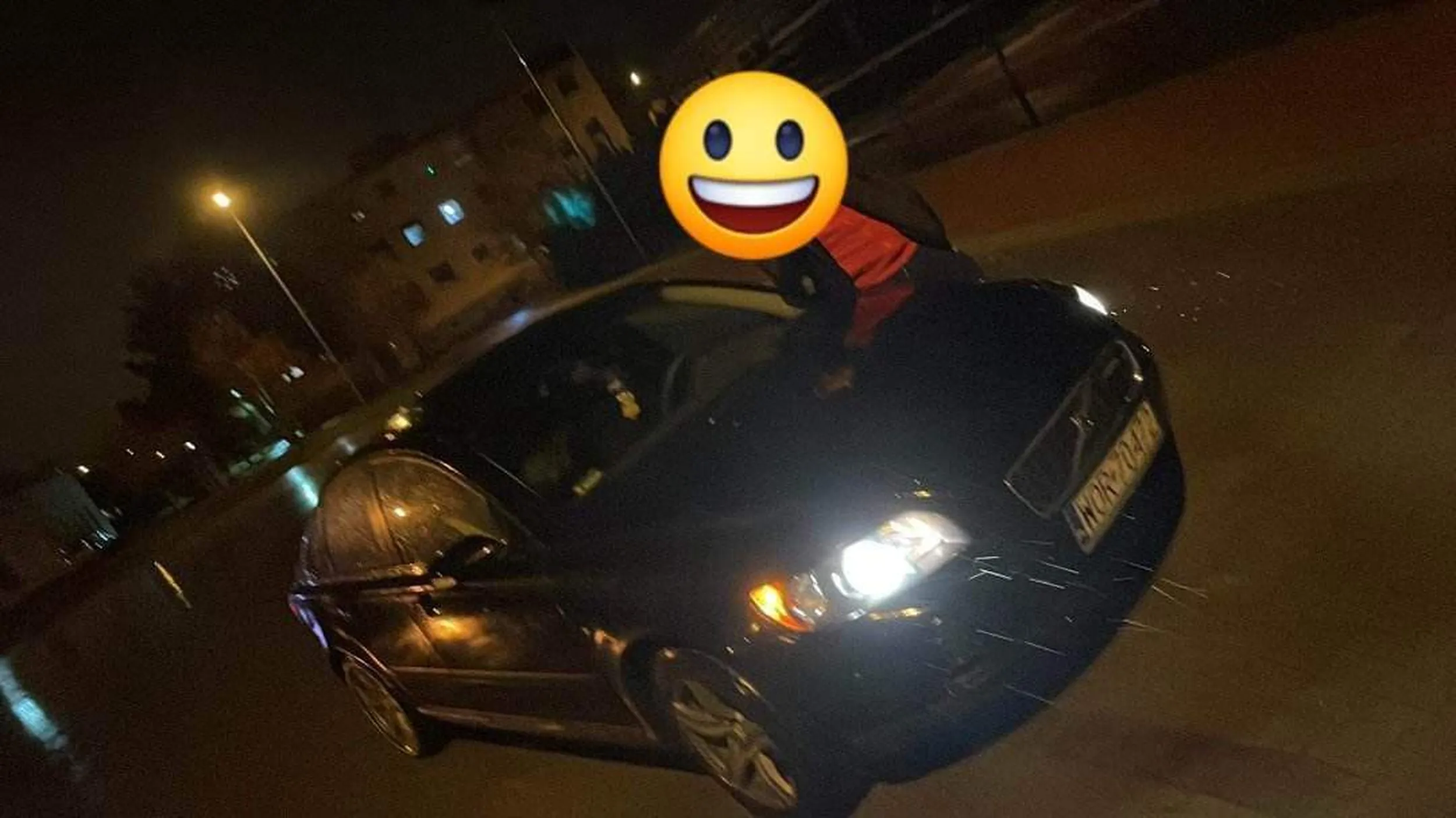 Agresywnie nastawiony do kierowcy ciężarówki. Najprawdopodobniej pod wpływem środków odurzających radzę uważać.