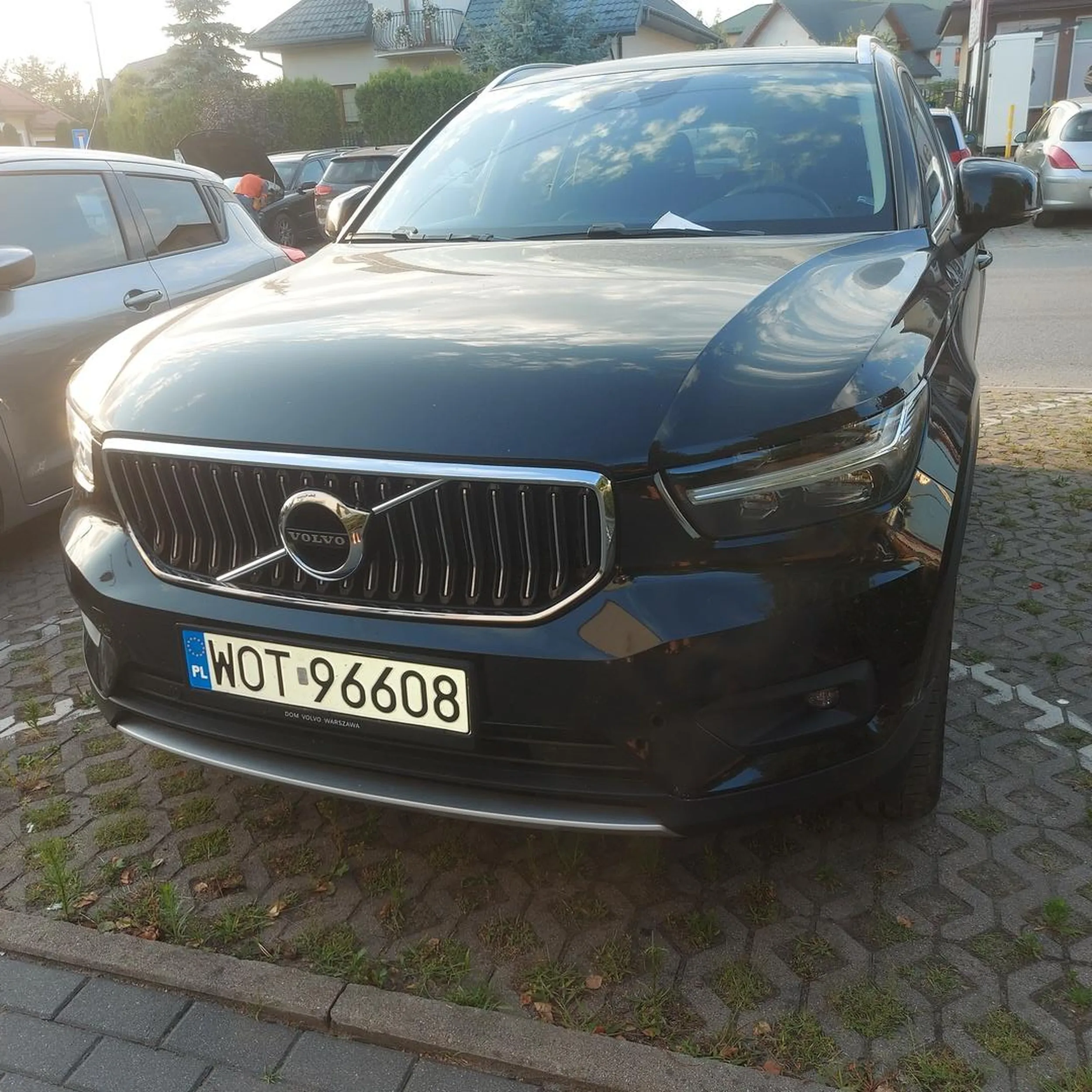 Parkuje na miejscu dla inwalidów! Chyba zazdrości chorej osobie?!