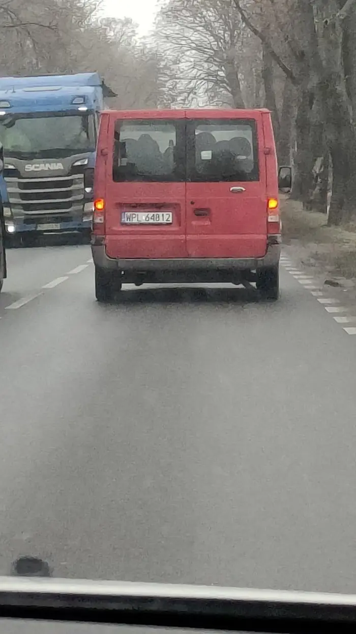 Kierowca wymusza na drodze, uważać