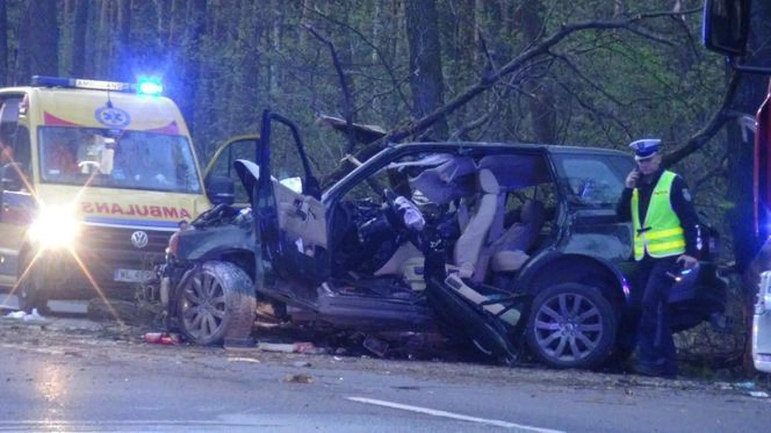 23 kwietnia 2023 w Słupnie pod Wołominem Range Rover roztrzaskał się na drzewie. Licznik zatrzymał się na 220 km/h. W środku jechały dwie osoby. 26-letnia Ukrainka i 34-letni Białorusin zmarli w wyniku odniesionych obrażeń.