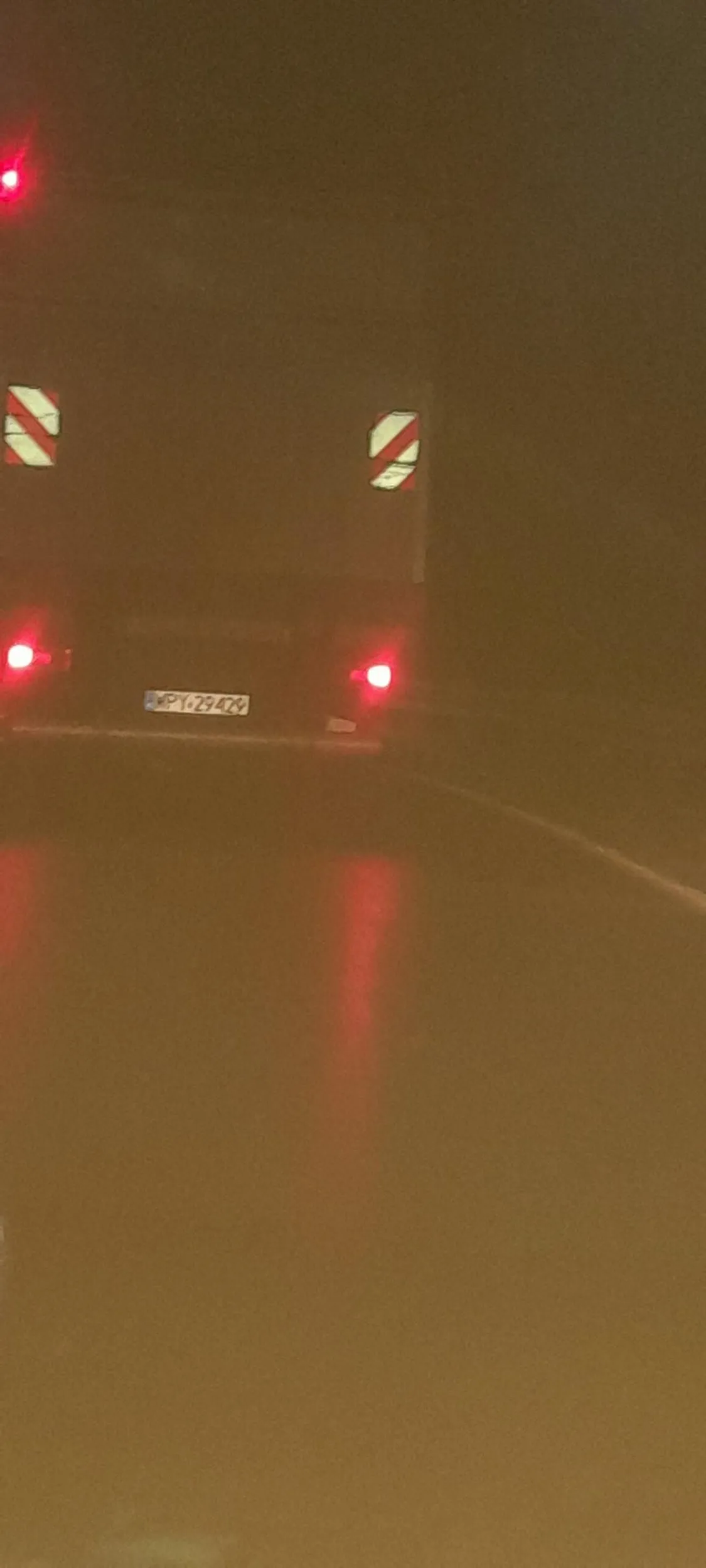 Ten kierowca prawie zabił by 3 osoby