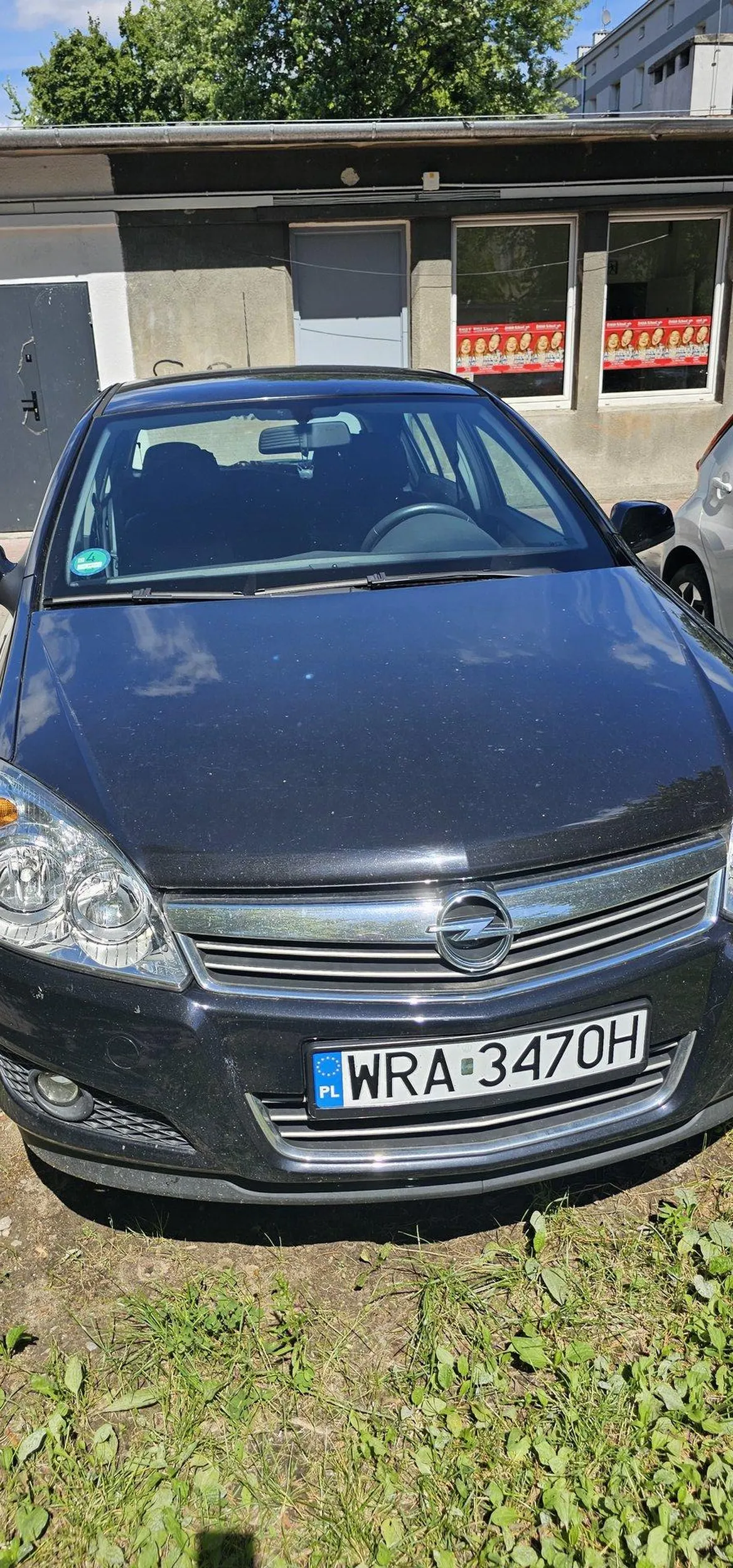 Wjazd pod zakaz ruchu B-1, parkowanie w strefie ZGN bez identyfikatora / bez zezwolenia