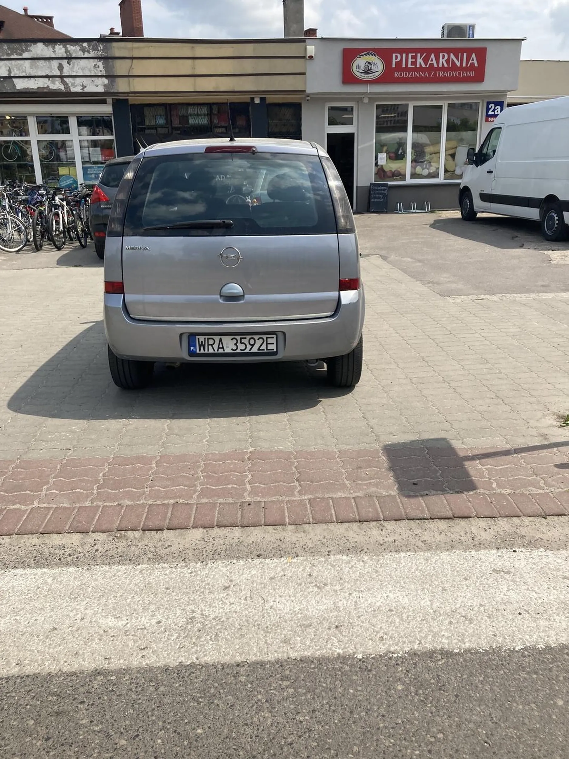 Parkowanie na przejściu dla pieszych. Świetne miejsce