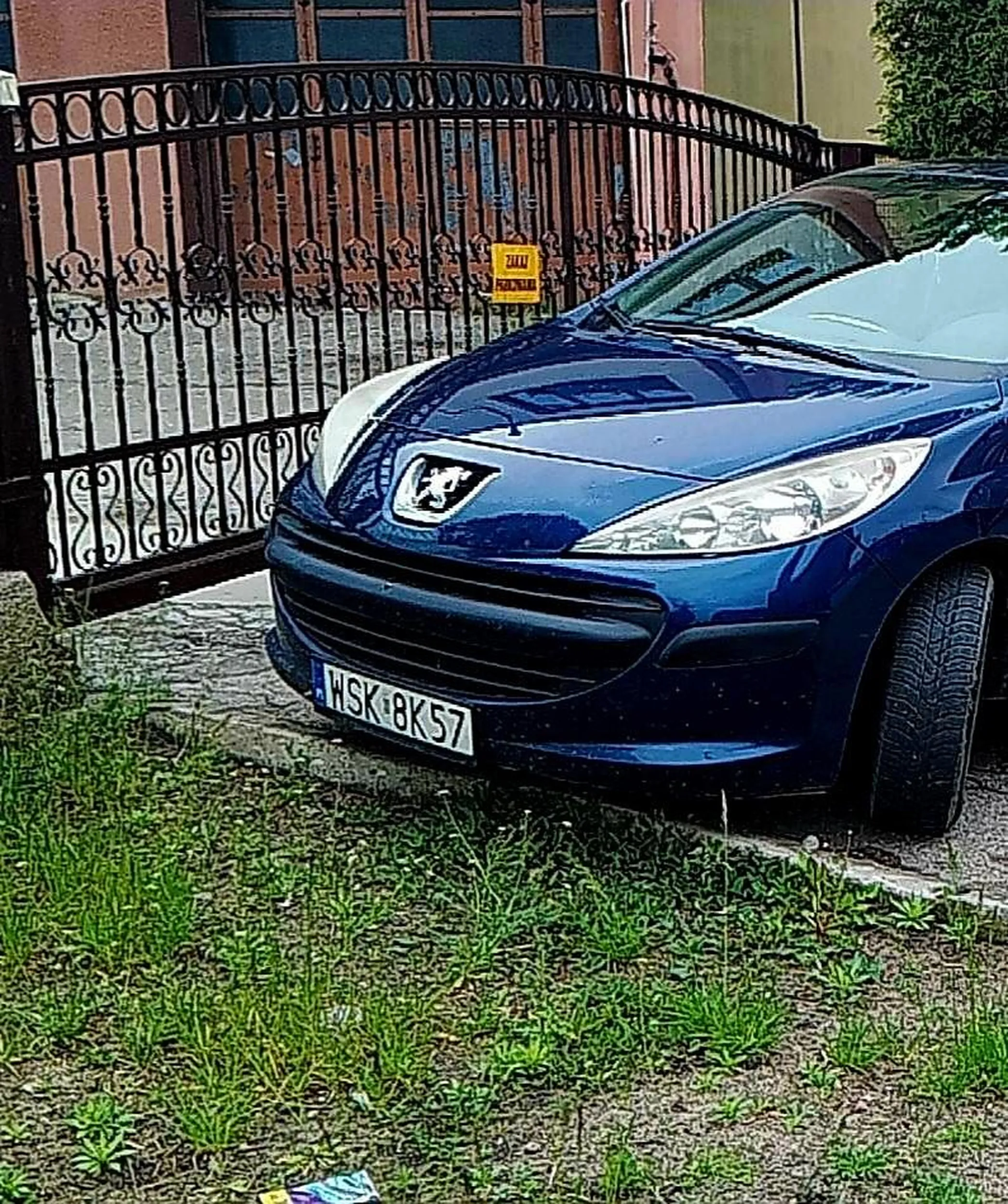 Zaparkował, zablokował wyjazd Ochotniczej Straży Pożarnej w Węgrowie 9:50, 19.05.2023